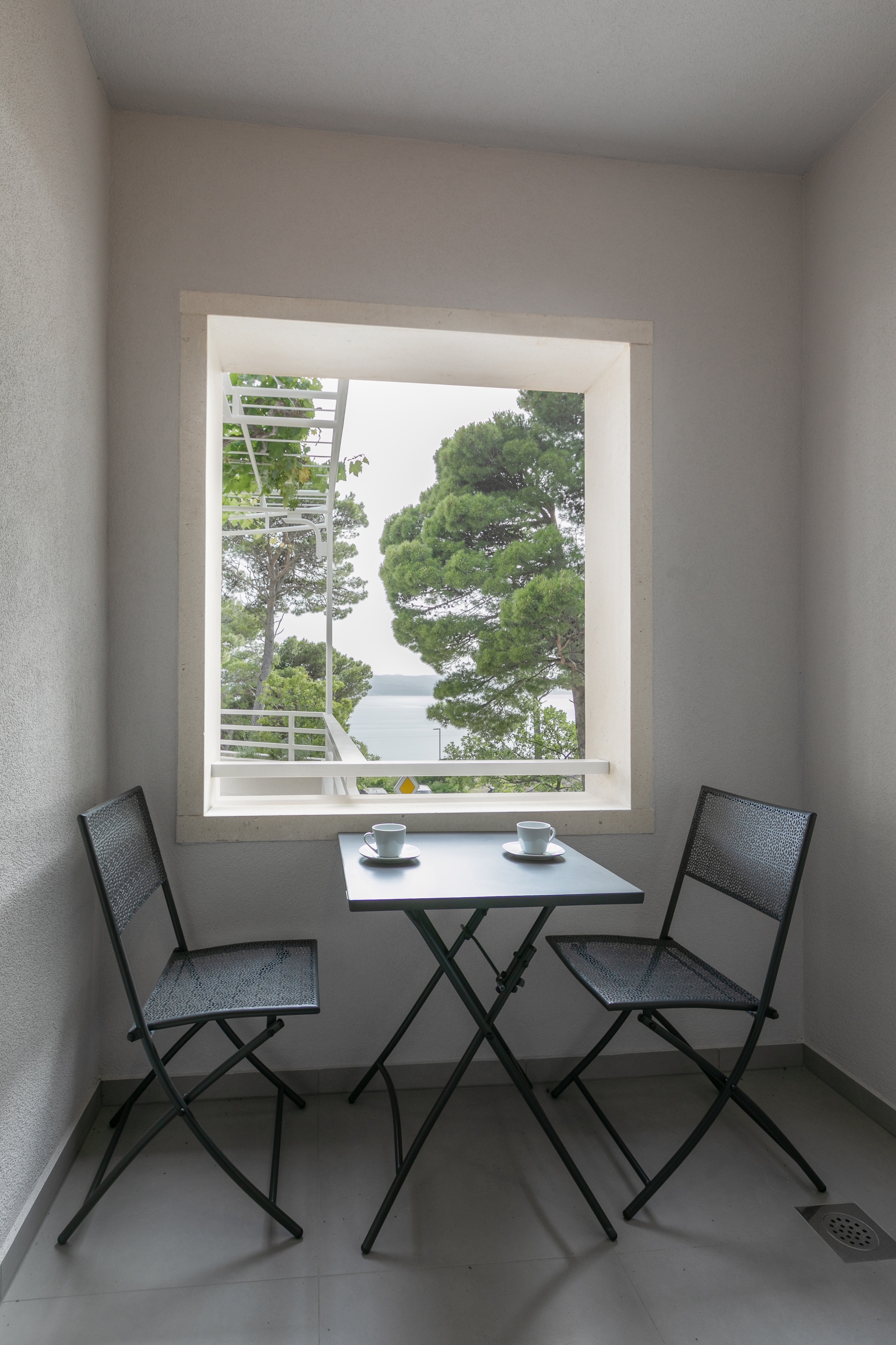 Two bedroom apartment with terrace and sea view Brela, Makarska  A-a