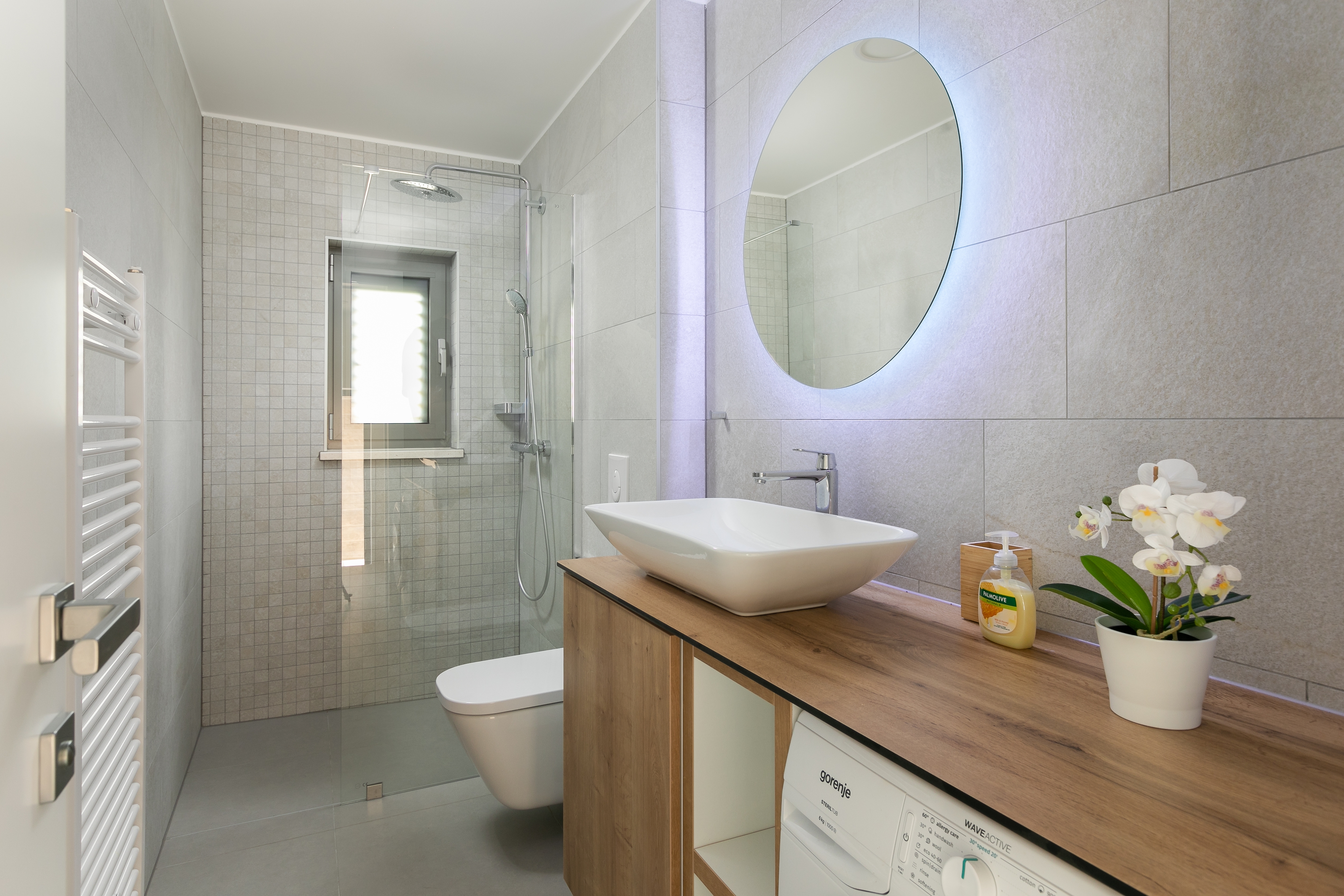 Two bedroom apartment with terrace and sea view Brela, Makarska  A-b