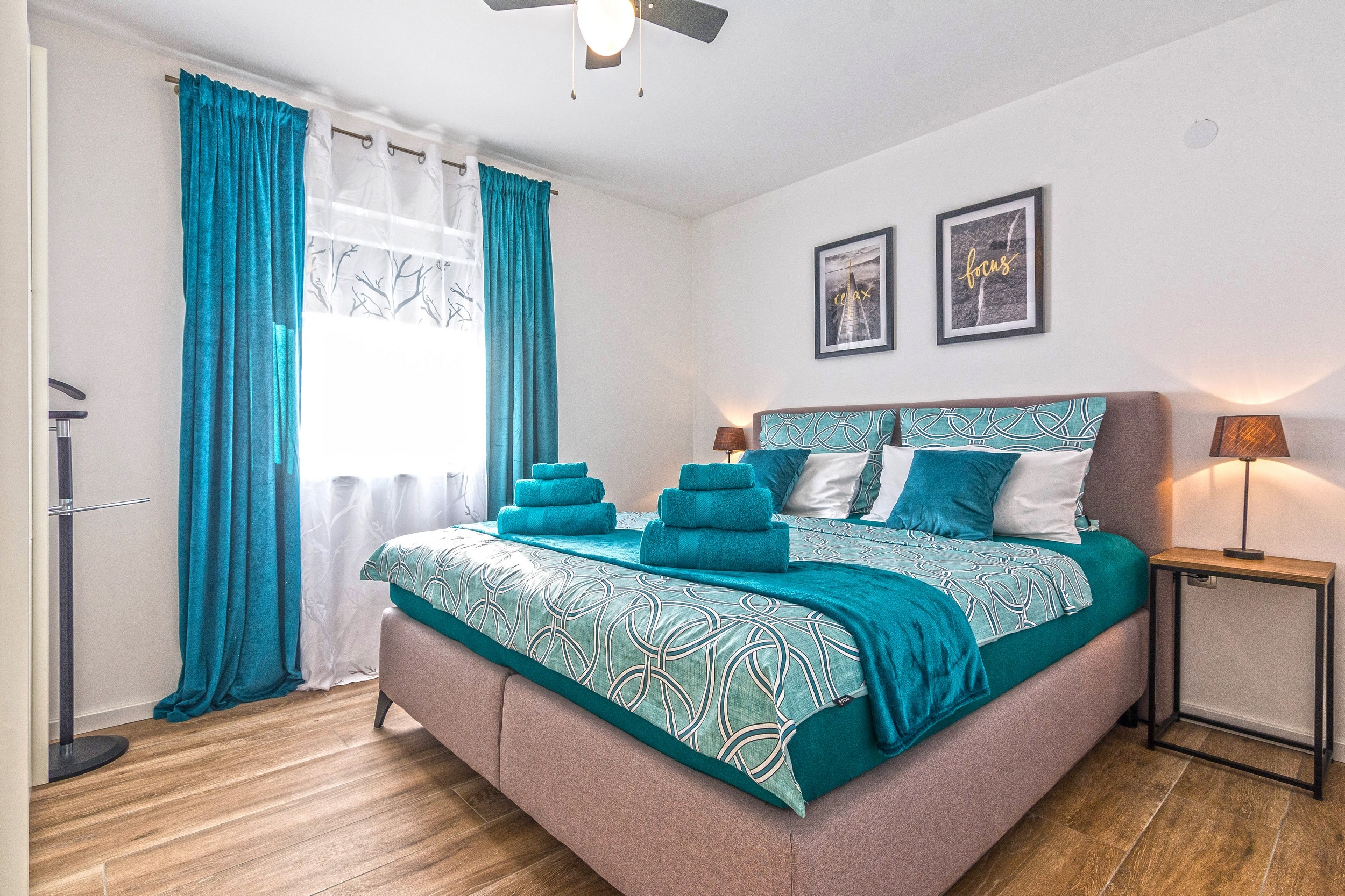 Three bedroom house with terrace Vir  K