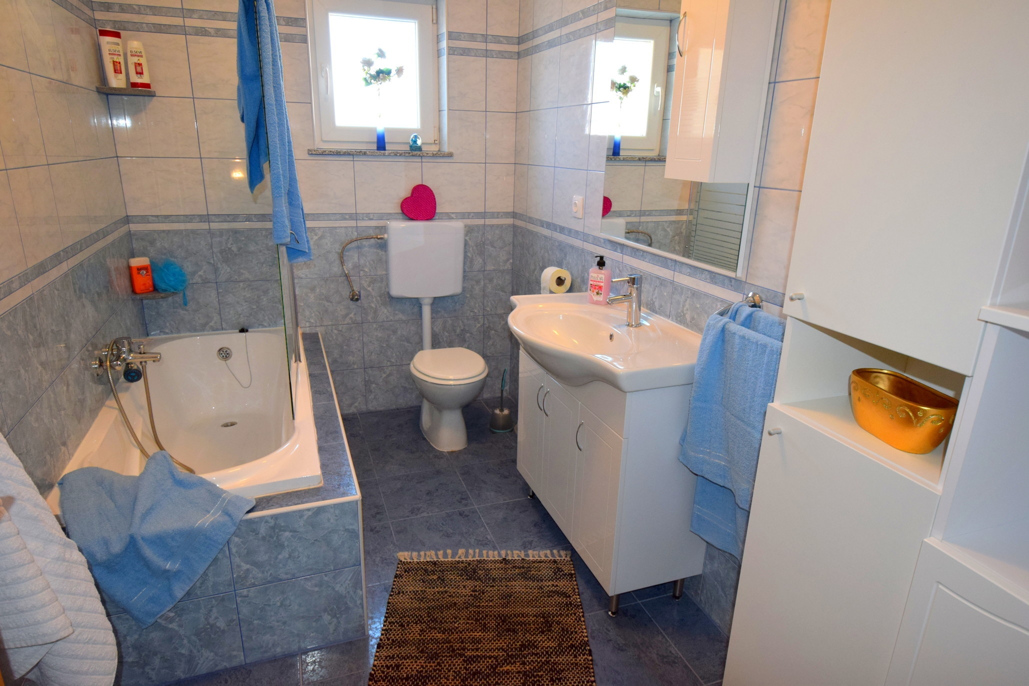 Two bedroom apartment with balcony and sea view Porat, Krk  A-b