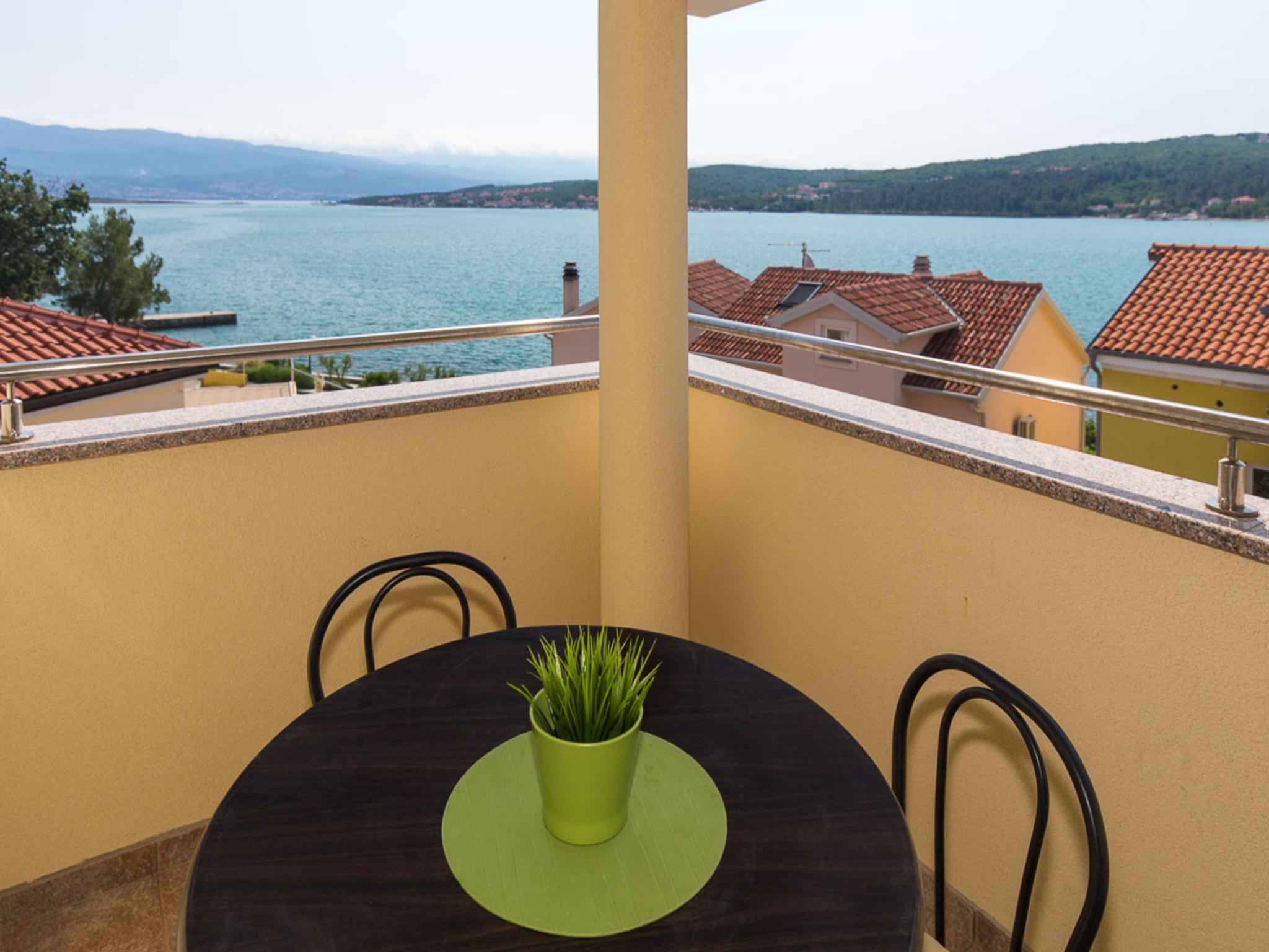 Two bedroom apartment with balcony and sea view Čižići, Krk  A-b