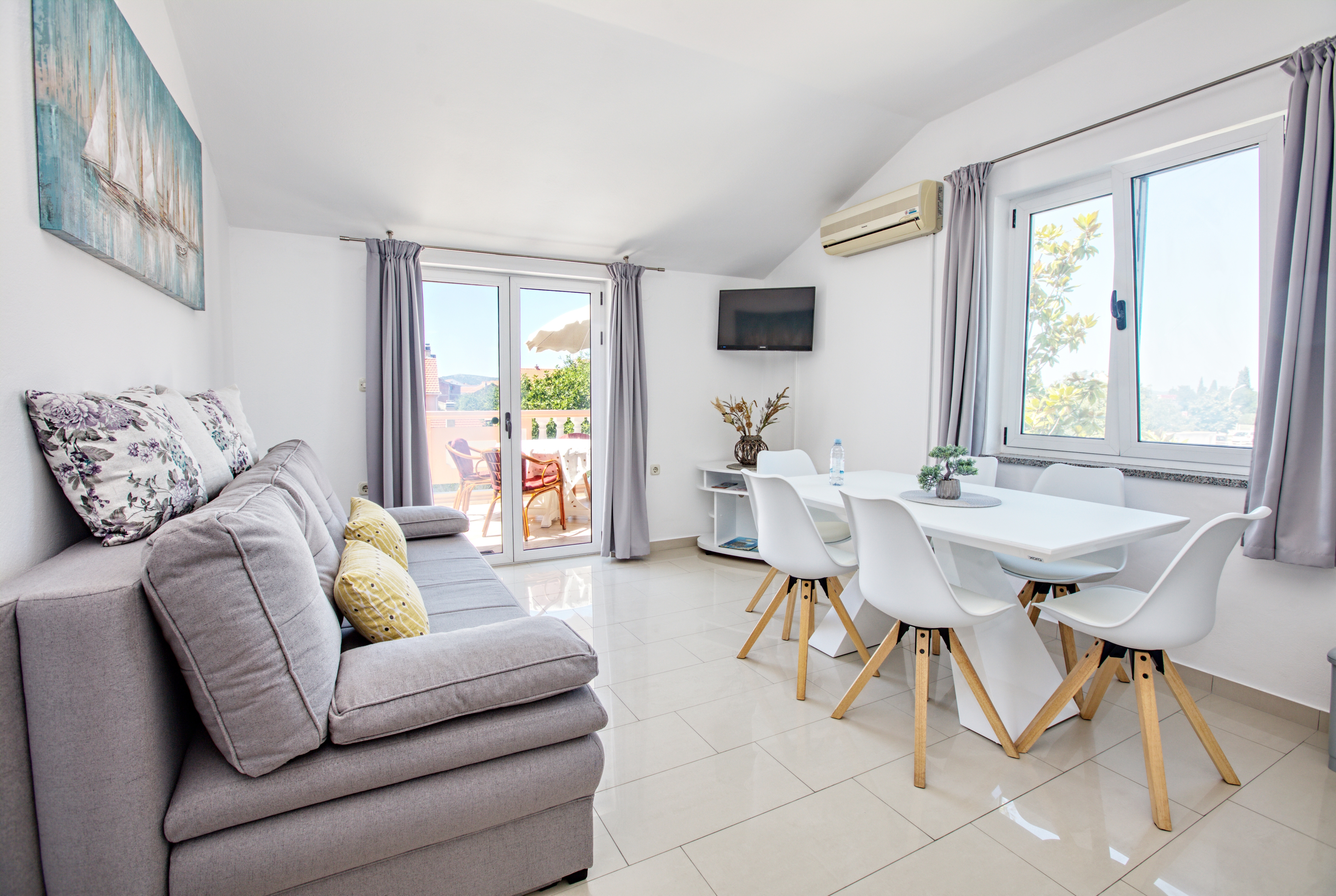 Two bedroom apartment with terrace Biograd na Moru, Biograd  A-b