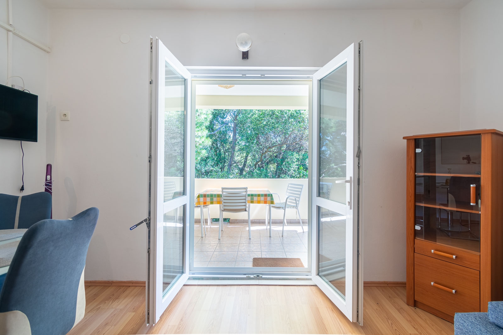 One bedroom apartment with terrace and sea view Lun (Pag) (A-19358-c)