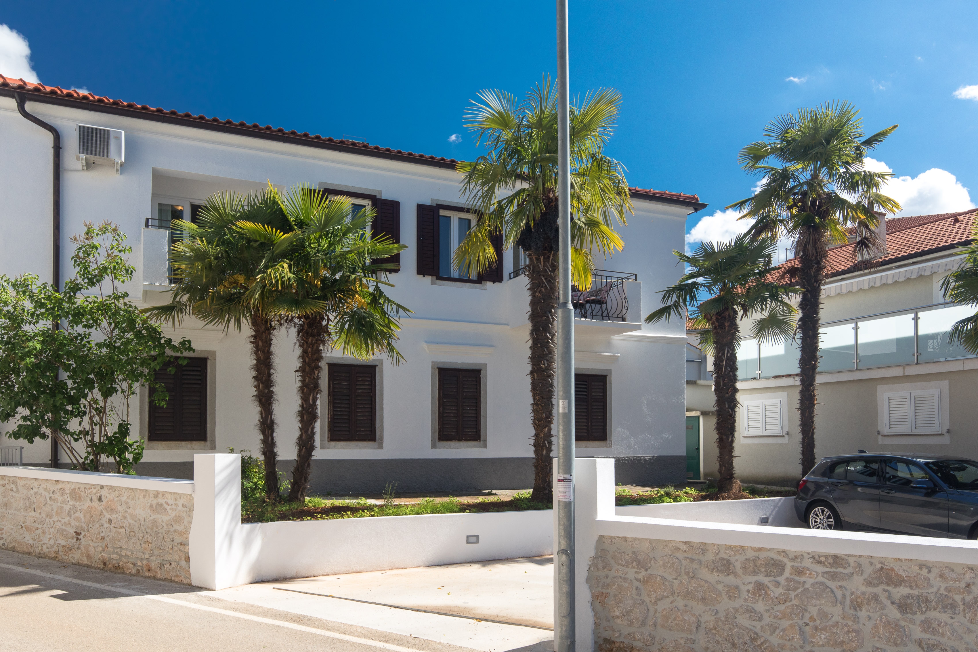 Two bedroom apartment with balcony and sea view Malinska, Krk (A-19359-b) Two bedroom apartment with balcony and sea view Malinska, Krk (A-19359-b)