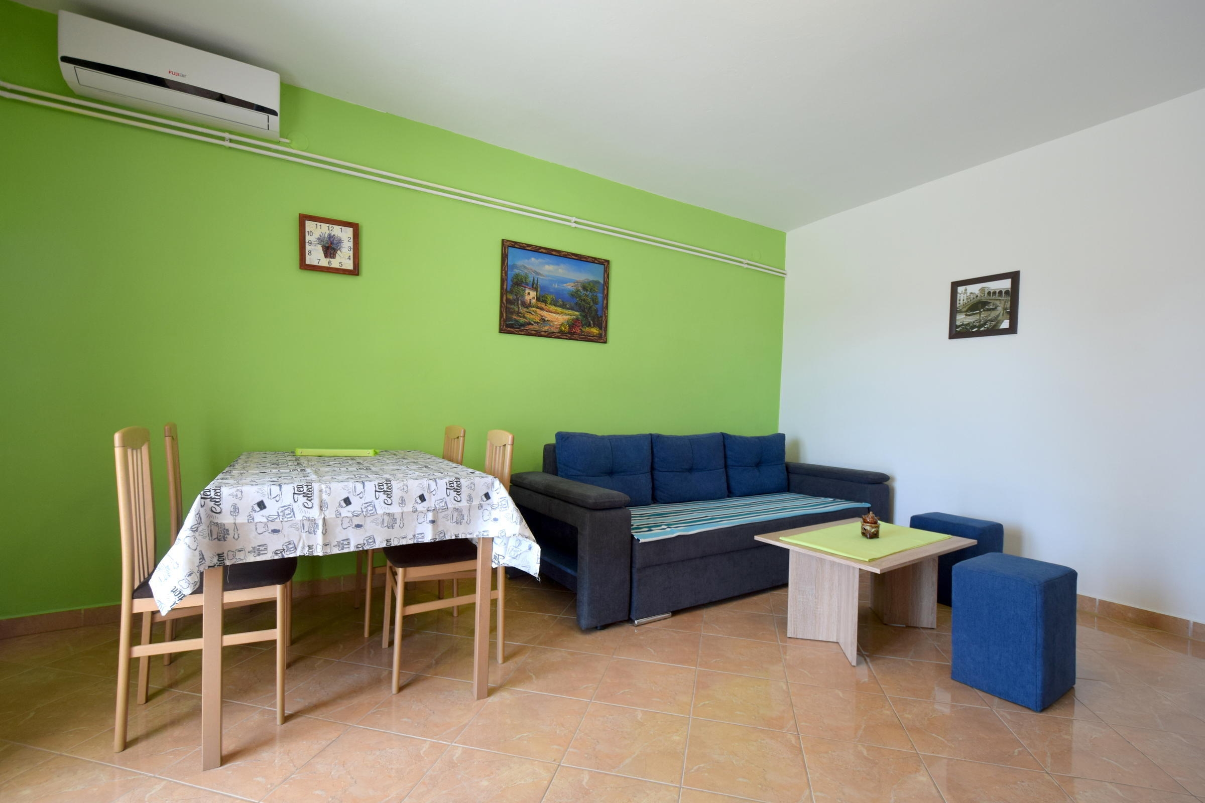 One bedroom apartment with terrace Krk (A-19365-a)