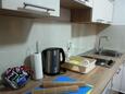 Osijek, Kitchen in the studio-apartment, (pet friendly) and WiFi.