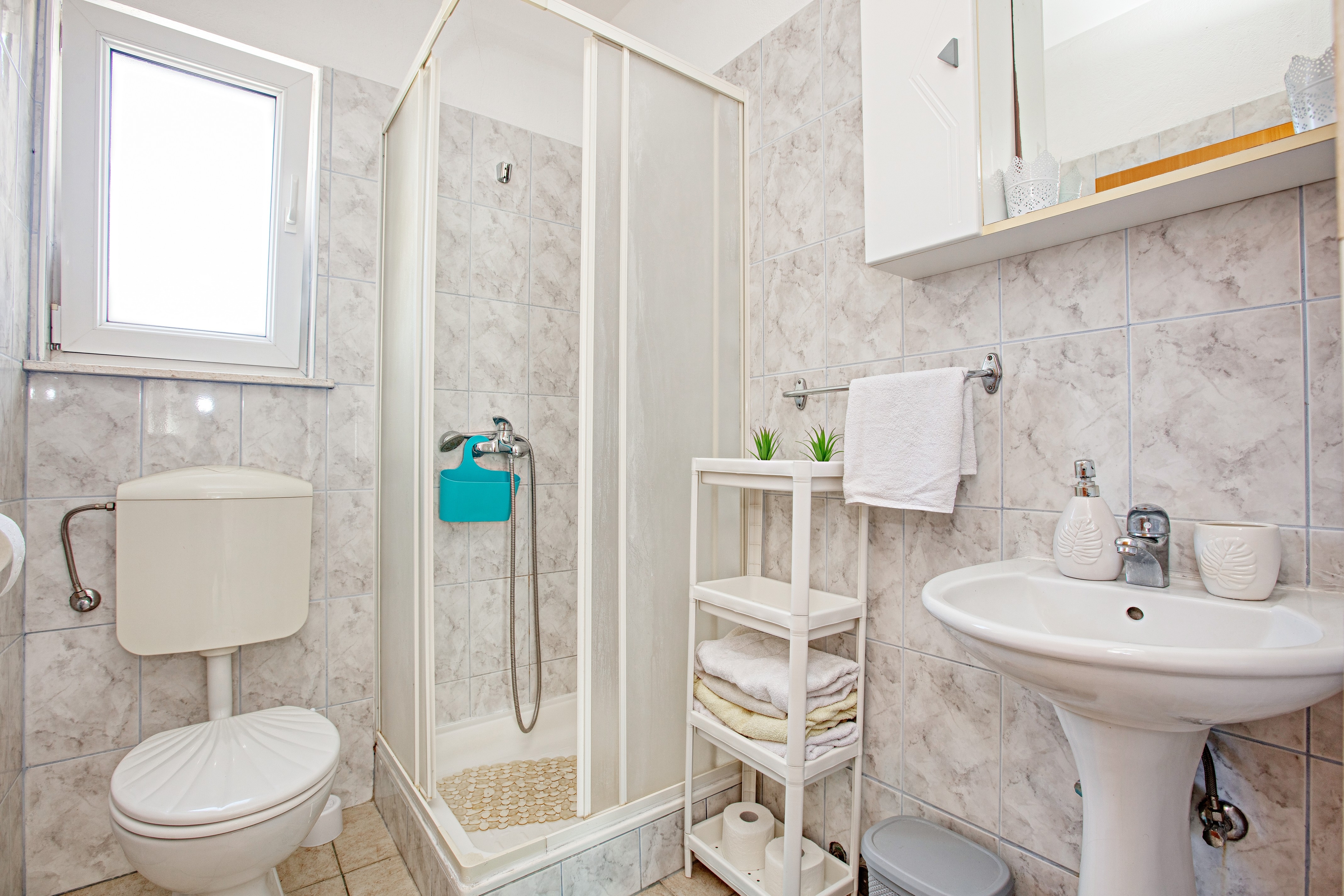 One bedroom apartment with terrace Rogoznica  A-a