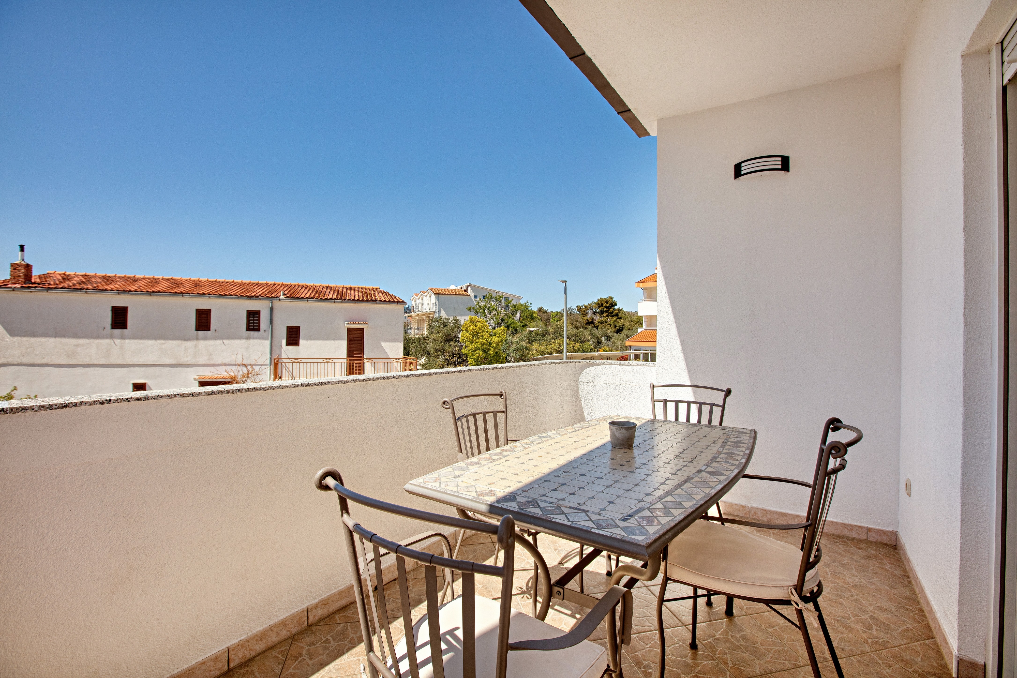 One bedroom apartment with terrace Rogoznica  A-a