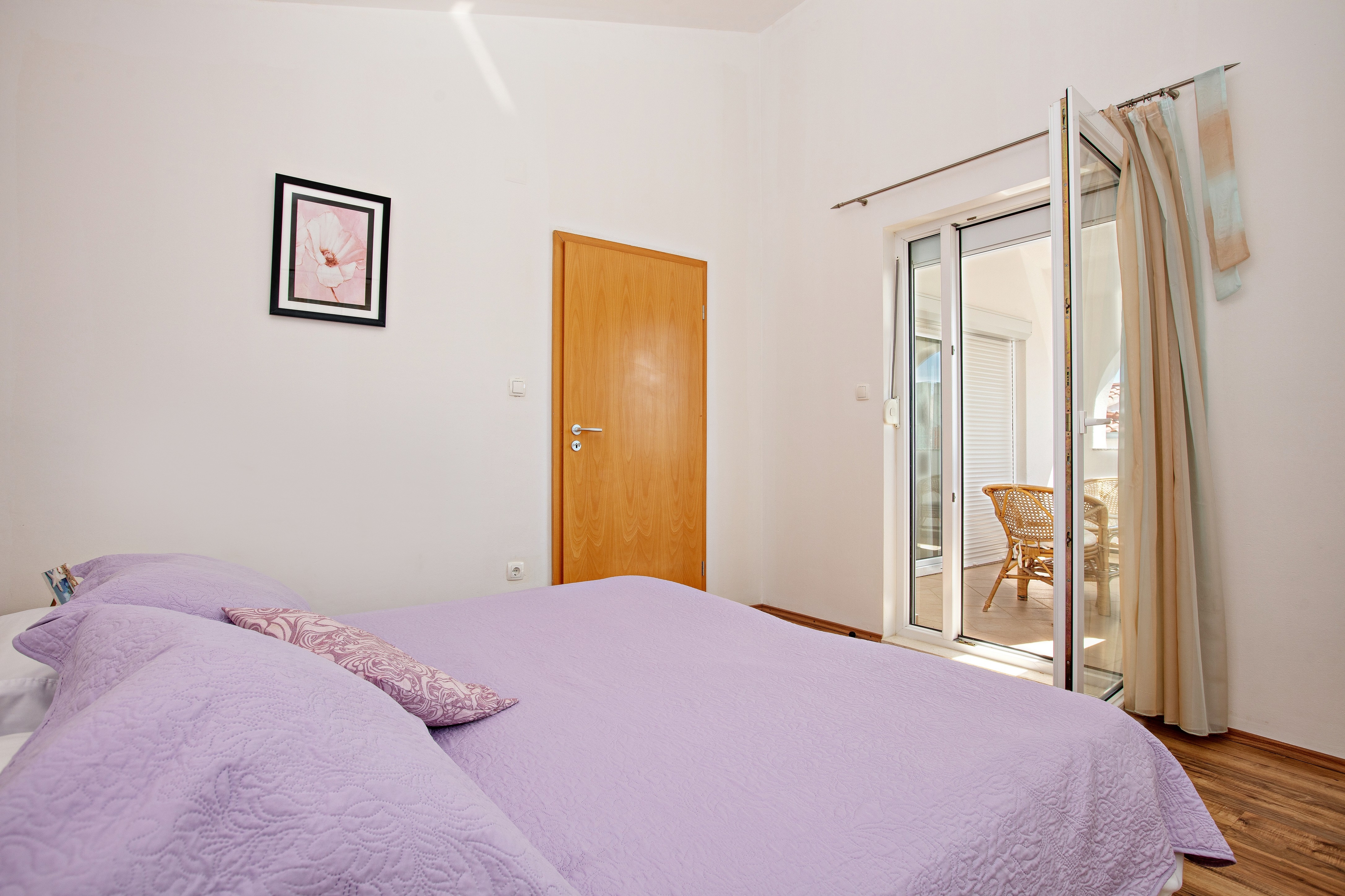 Two bedroom apartment with terrace Rogoznica (A-19367-b)