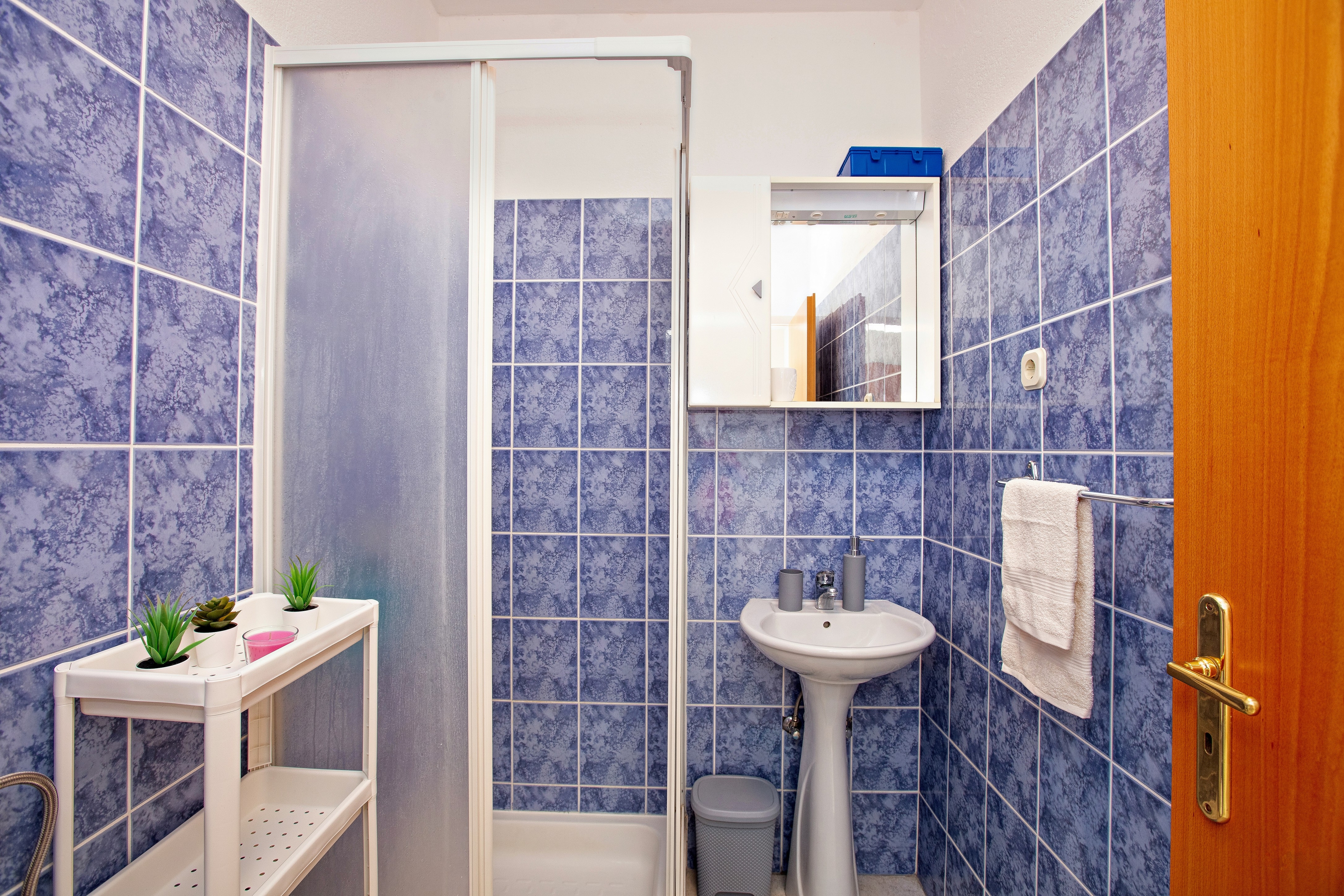 Studio flat with balcony Rogoznica  AS-a