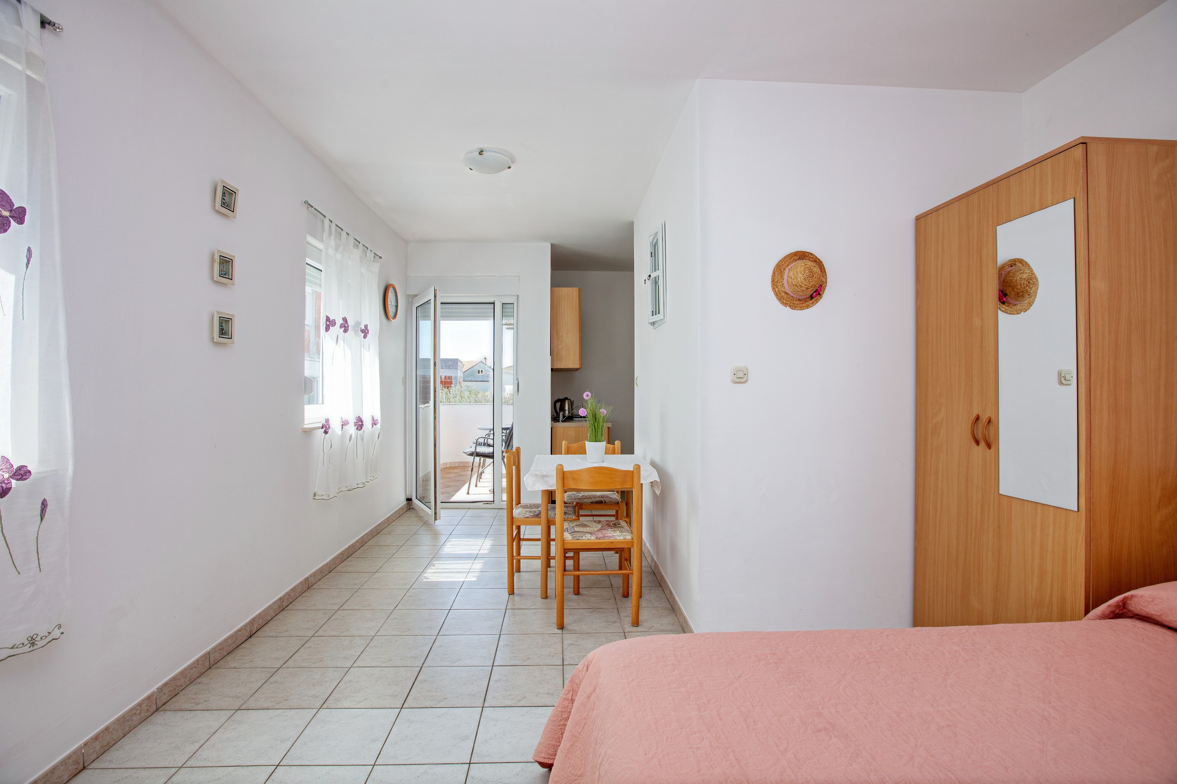 Studio flat with balcony Rogoznica  AS-a