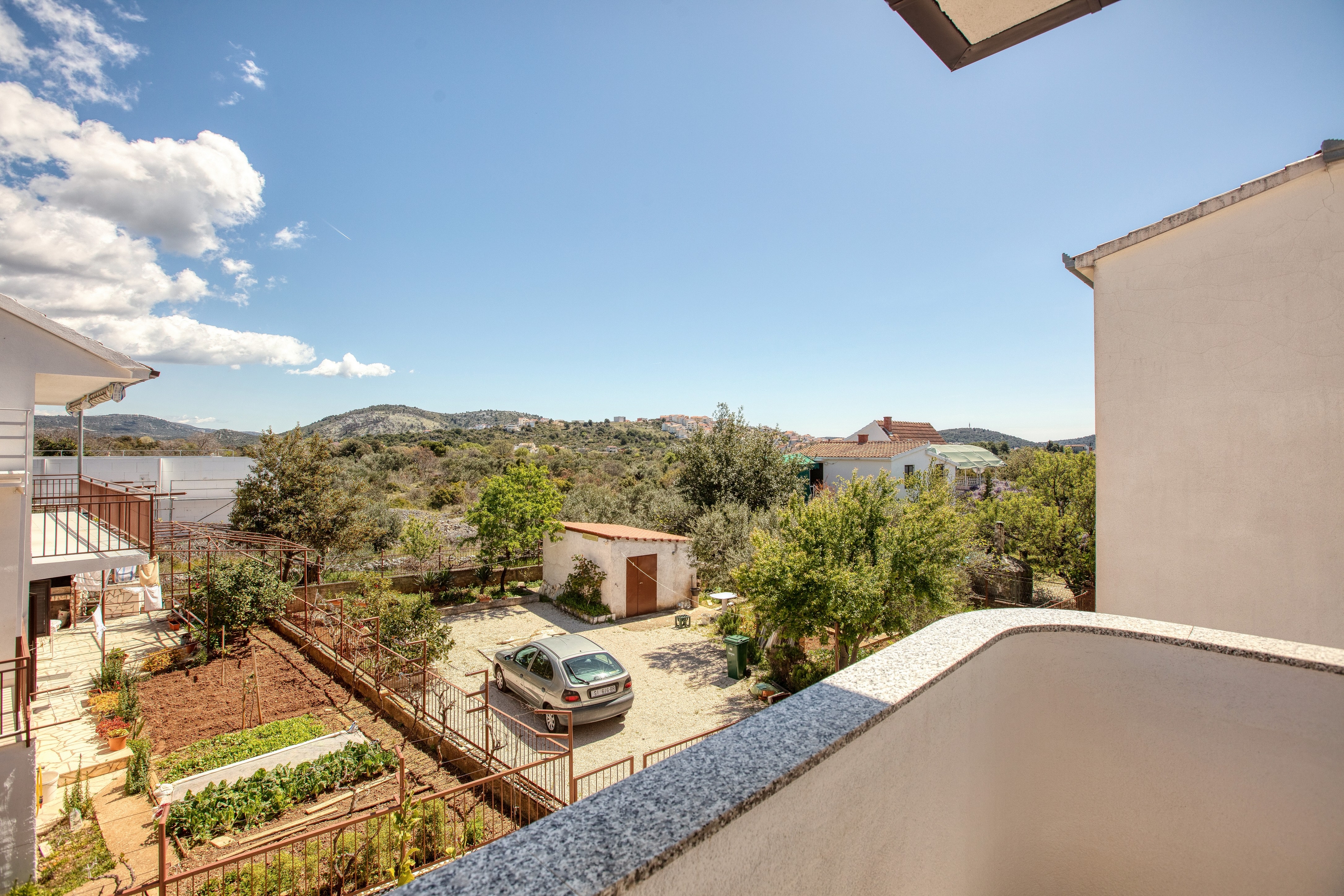 Studio flat with balcony Rogoznica  AS-b