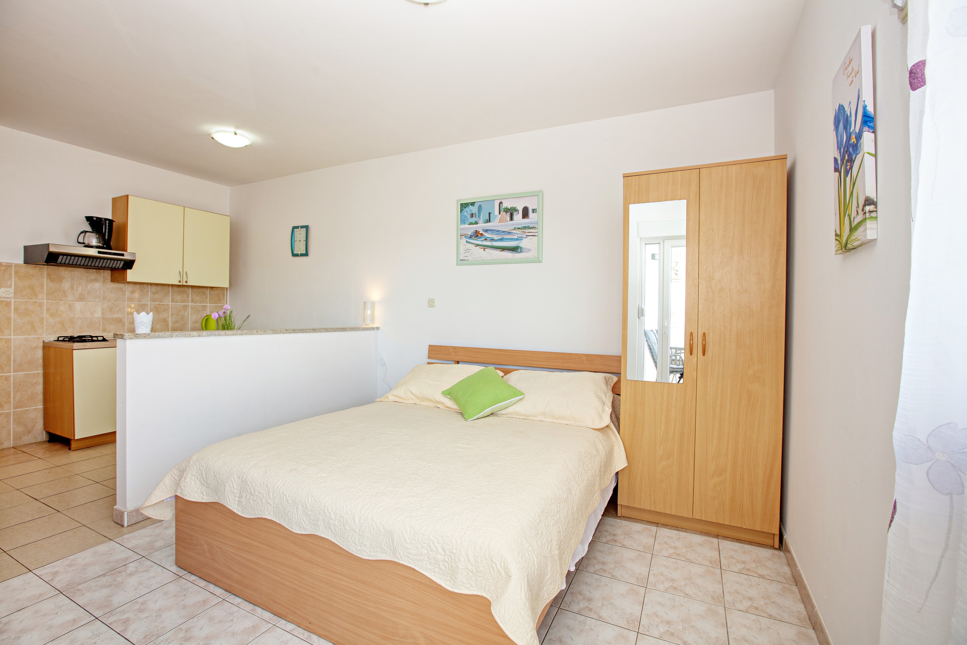 Studio flat with balcony Rogoznica  AS-b