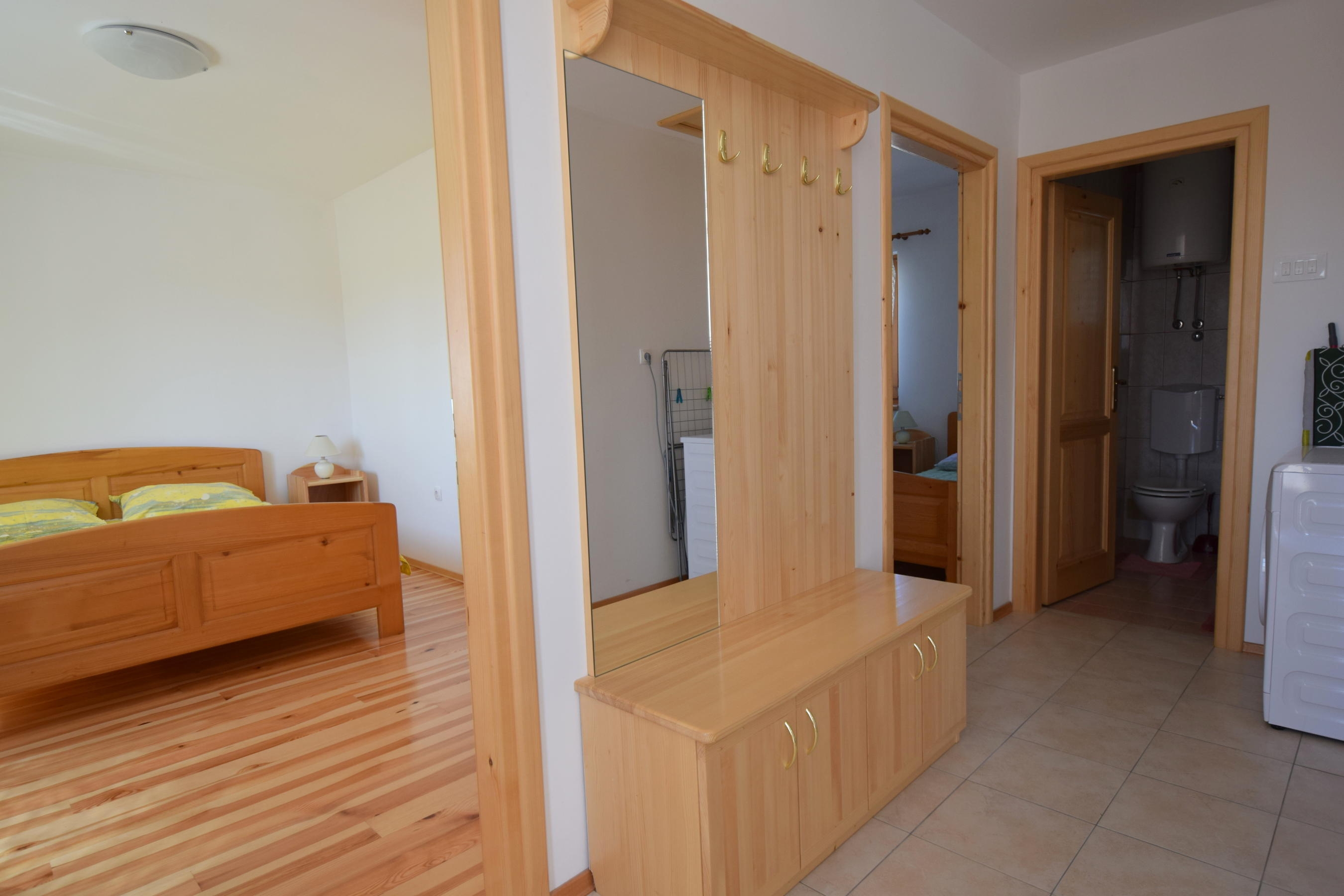Two bedroom apartment with terrace Nenadići, Krk  A-a