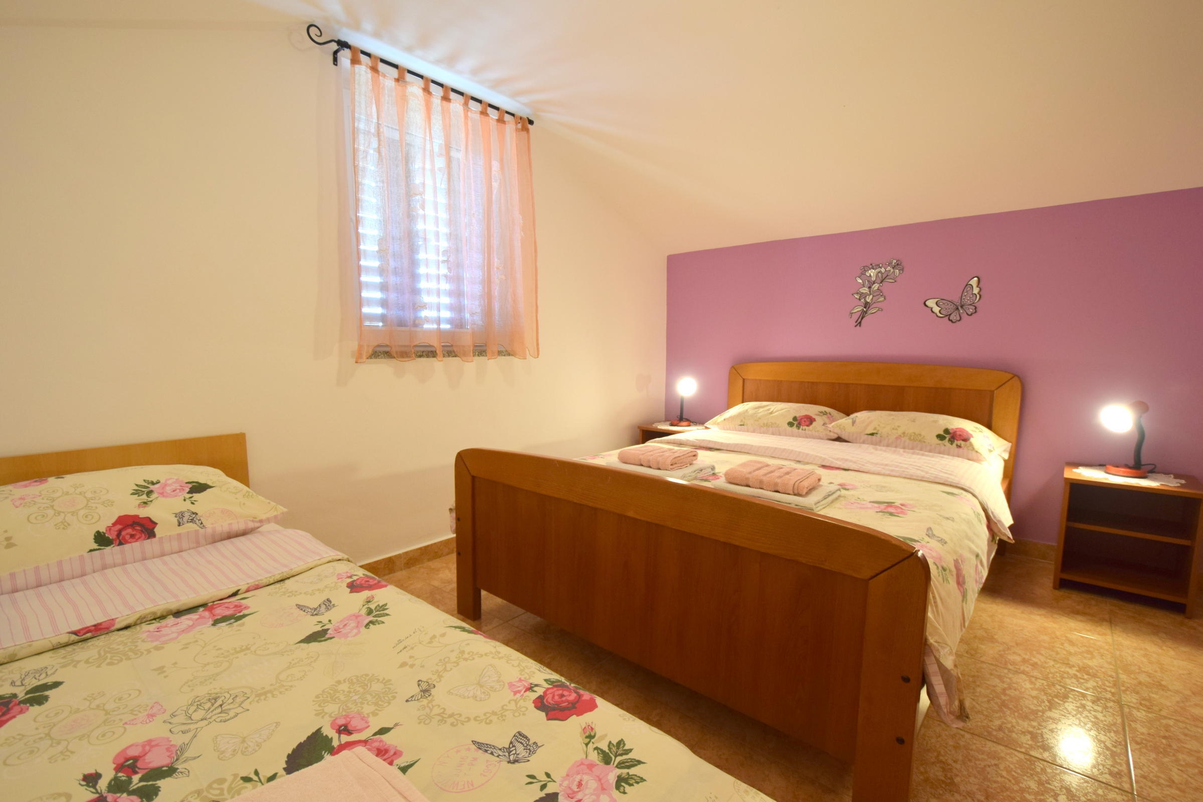 Three bedroom apartment with terrace and sea view Čižići, Krk  A-a