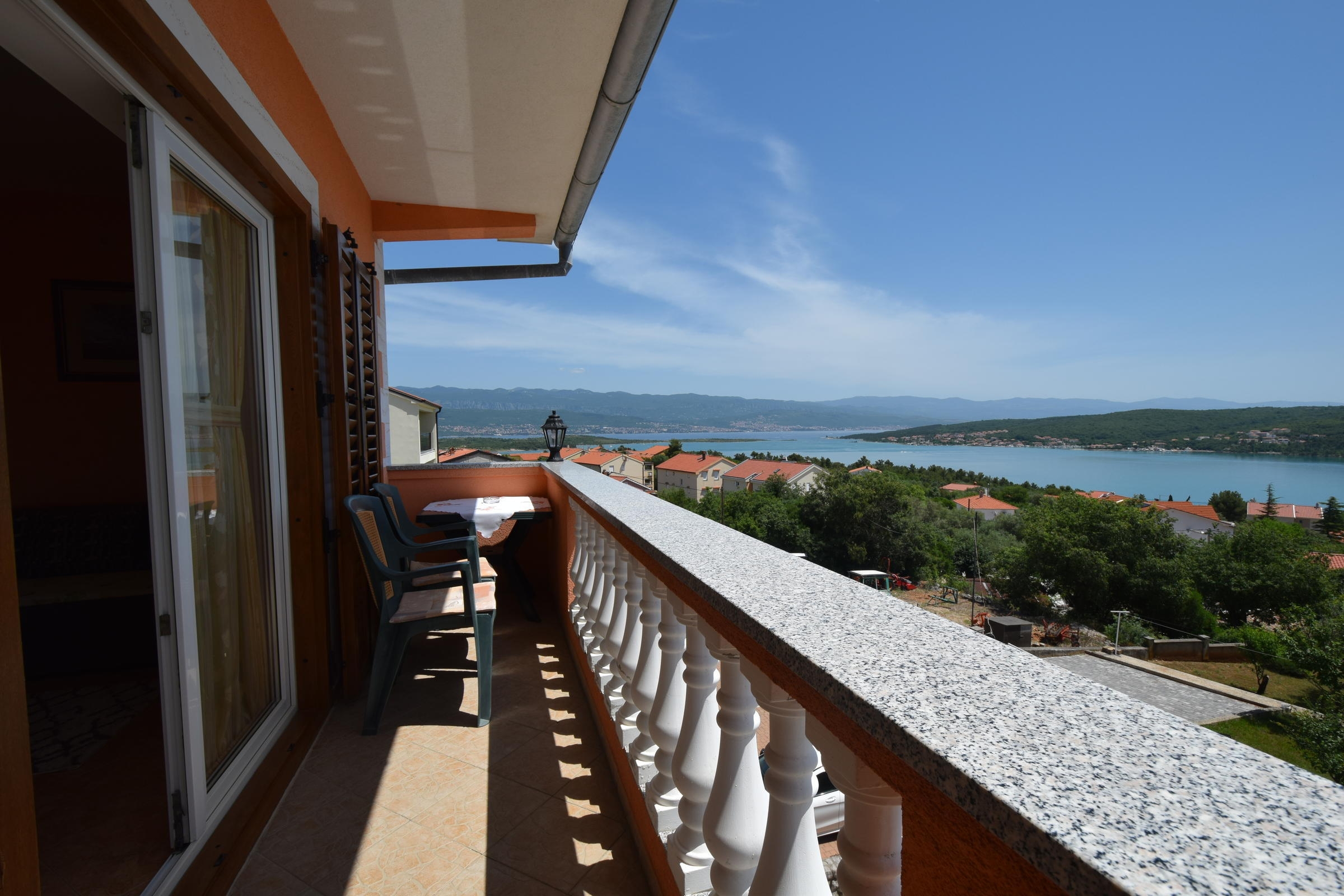 Two bedroom apartment with terrace and sea view Čižići, Krk  A-b