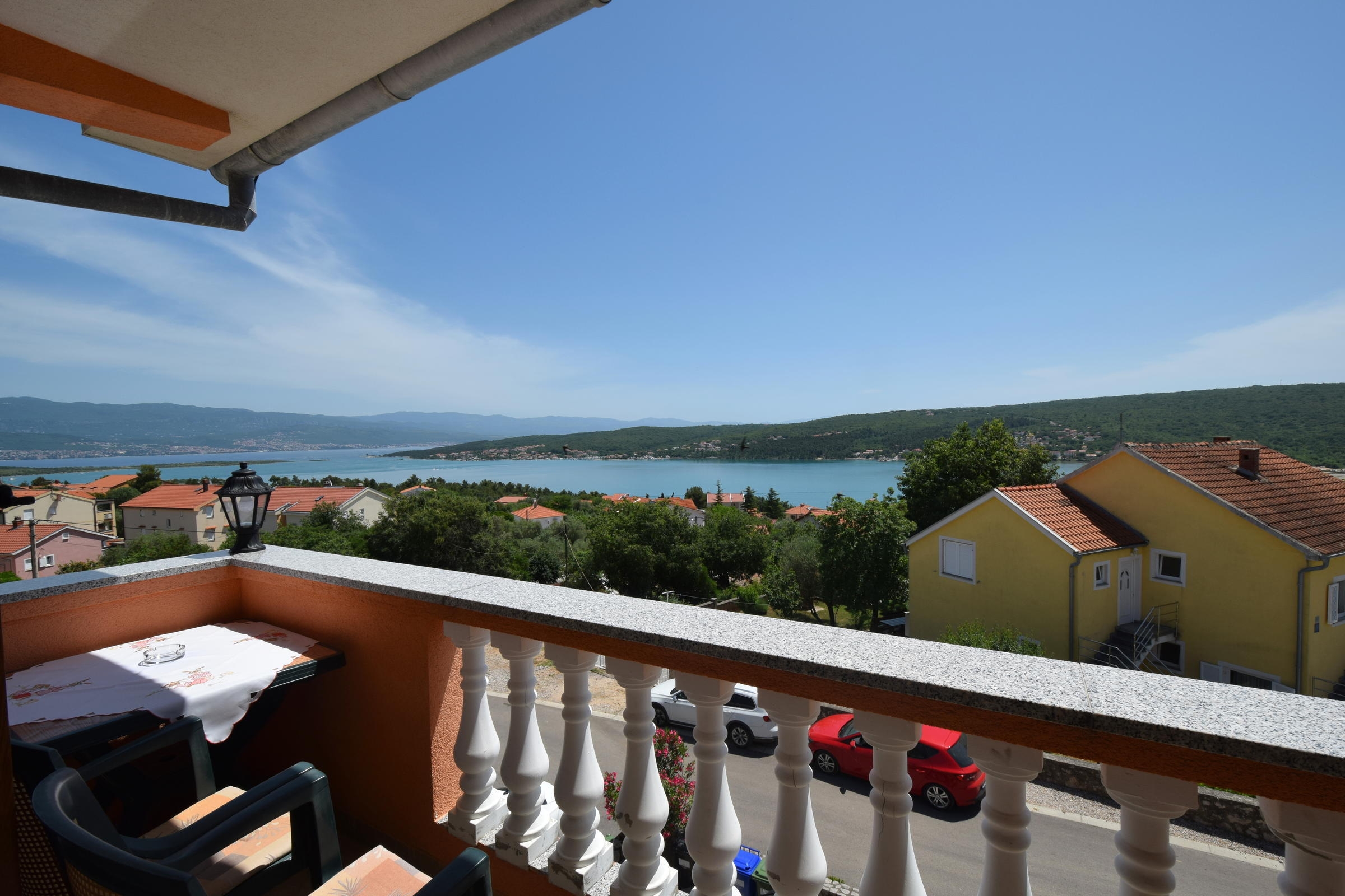 Two bedroom apartment with terrace and sea view Čižići, Krk  A-b