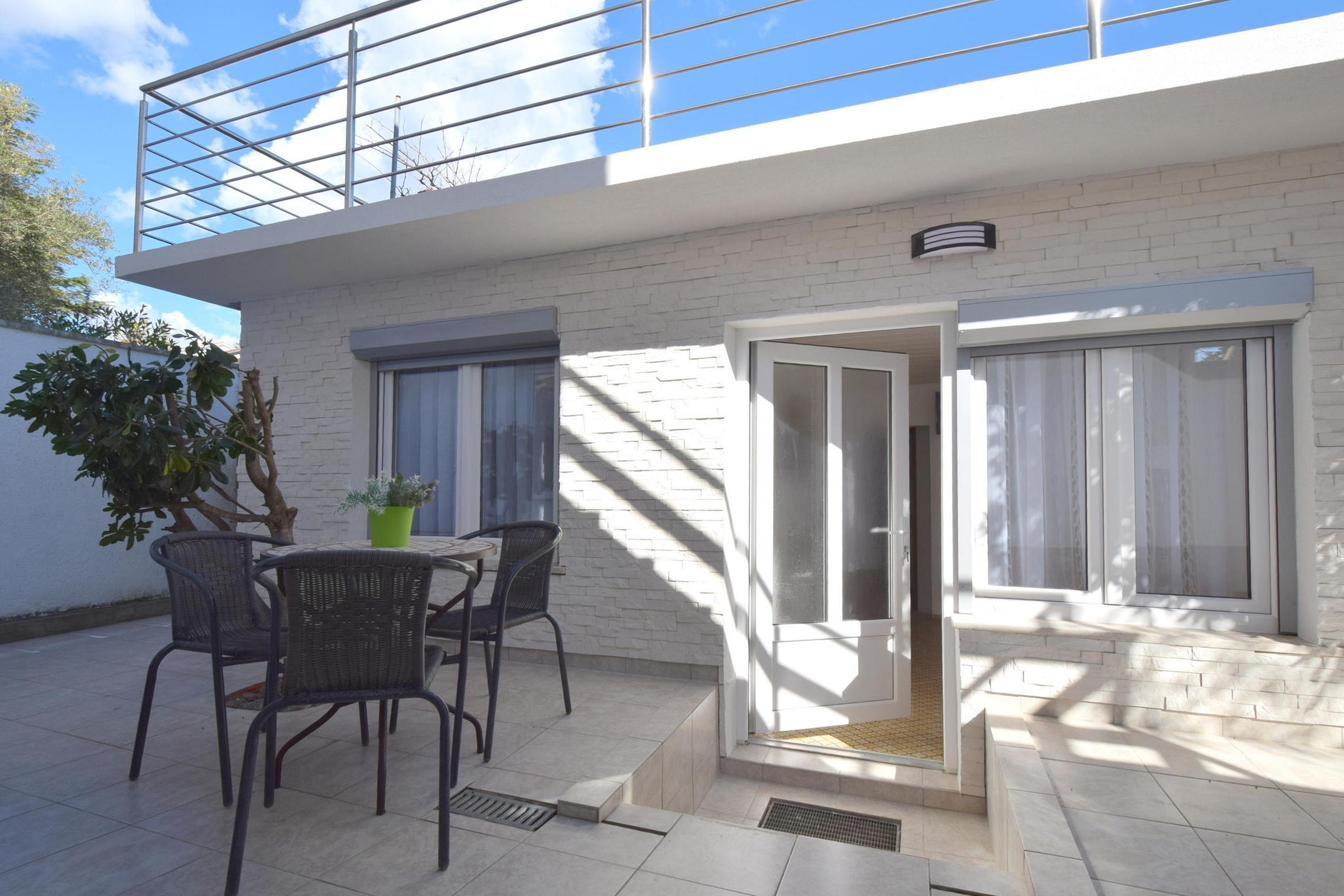 Two bedroom apartment with terrace Krk (A-19378-b) Two bedroom apartment with terrace Krk (A-19378-b)