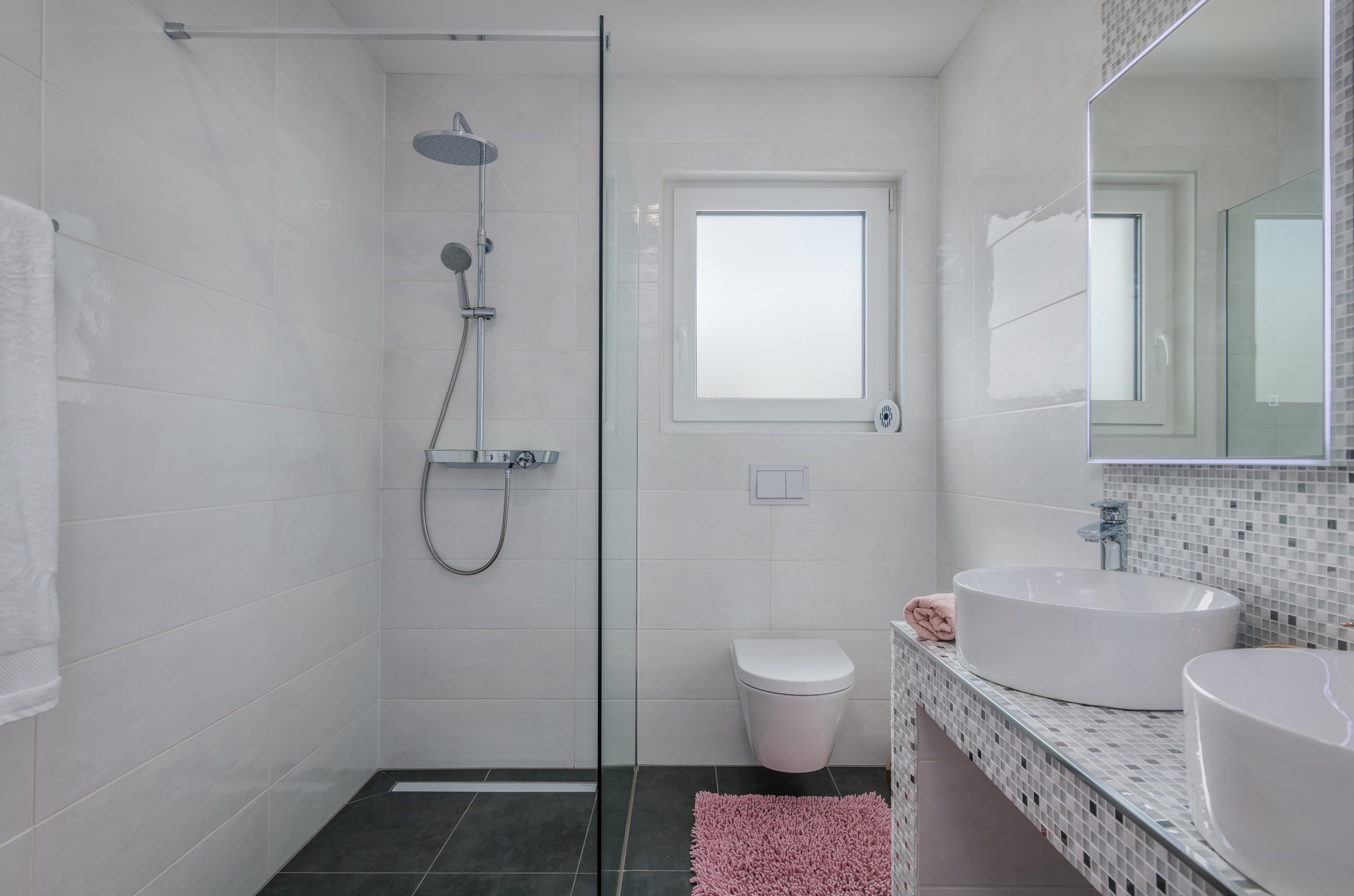 Two bedroom apartment with terrace and sea view Vantačići, Krk  A-a
