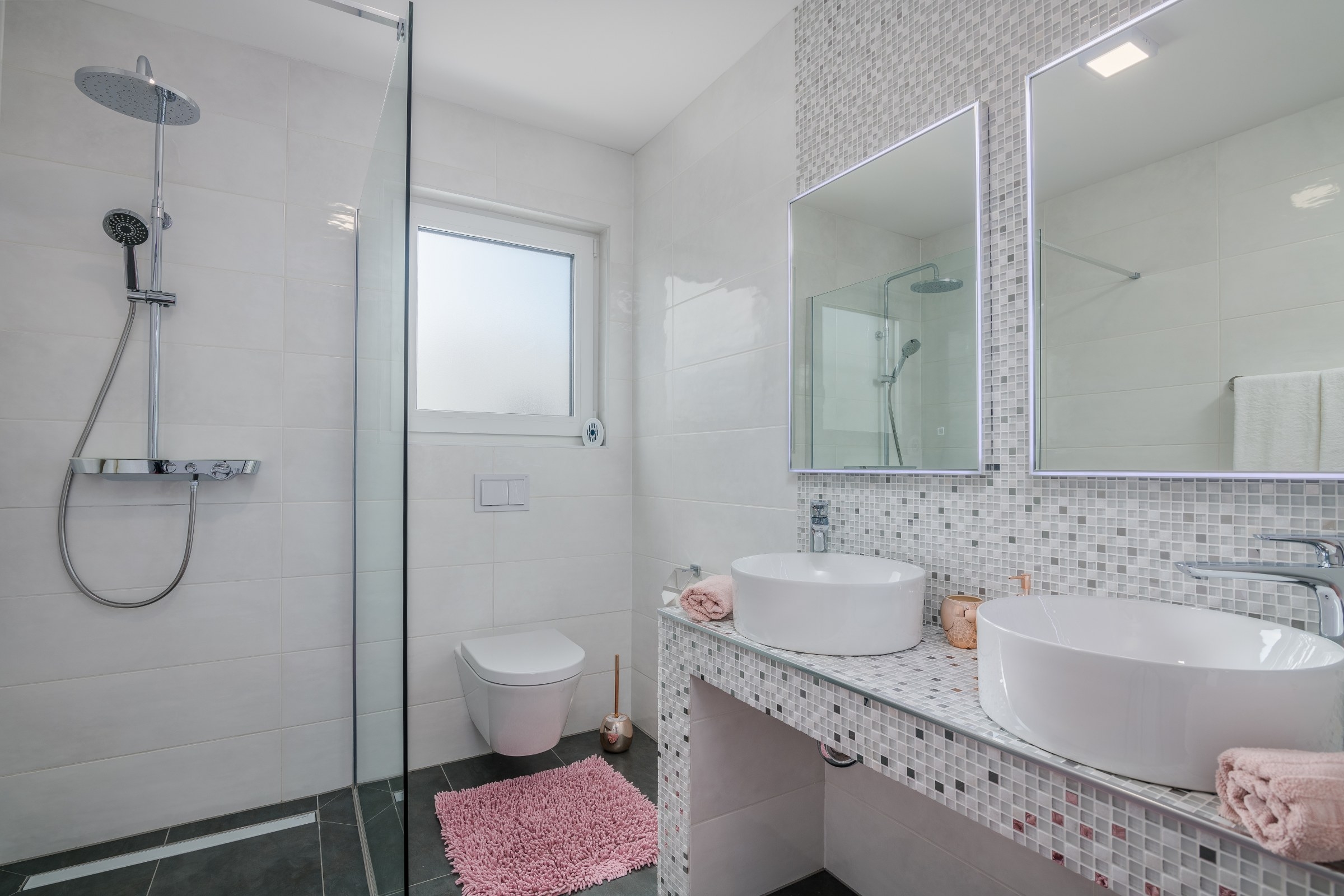 Two bedroom apartment with terrace and sea view Vantačići, Krk  A-a
