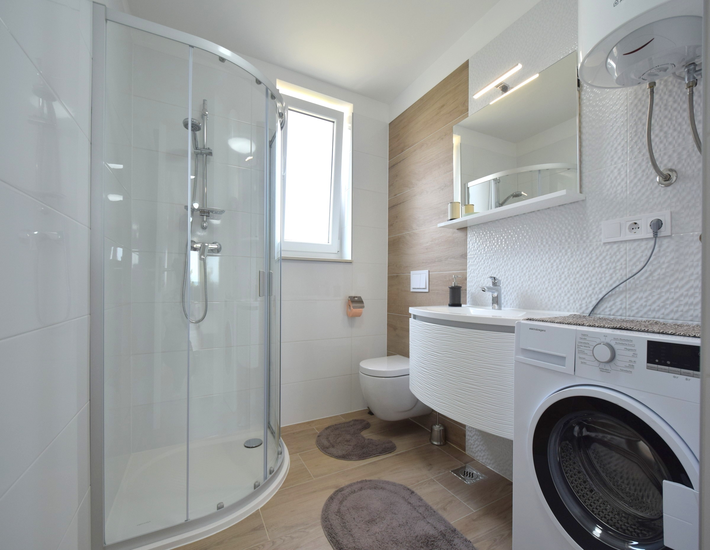 Two bedroom apartment with terrace and sea view Vantačići, Krk  A-b