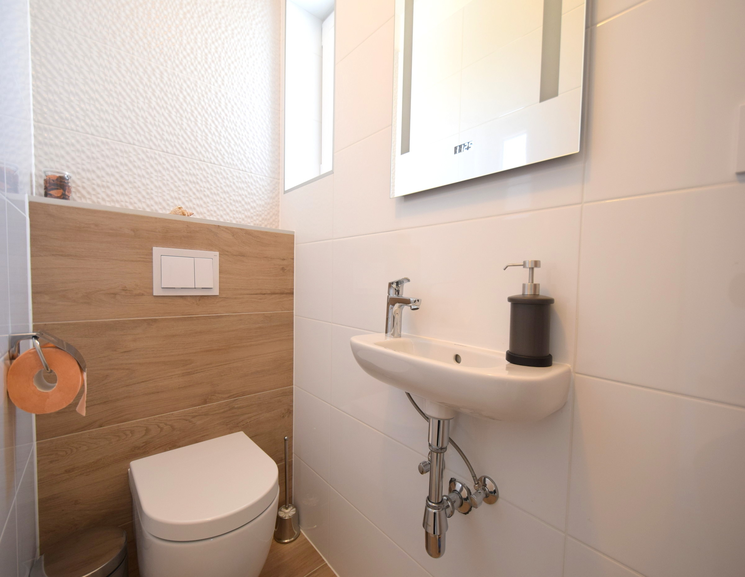Two bedroom apartment with terrace and sea view Vantačići, Krk  A-b