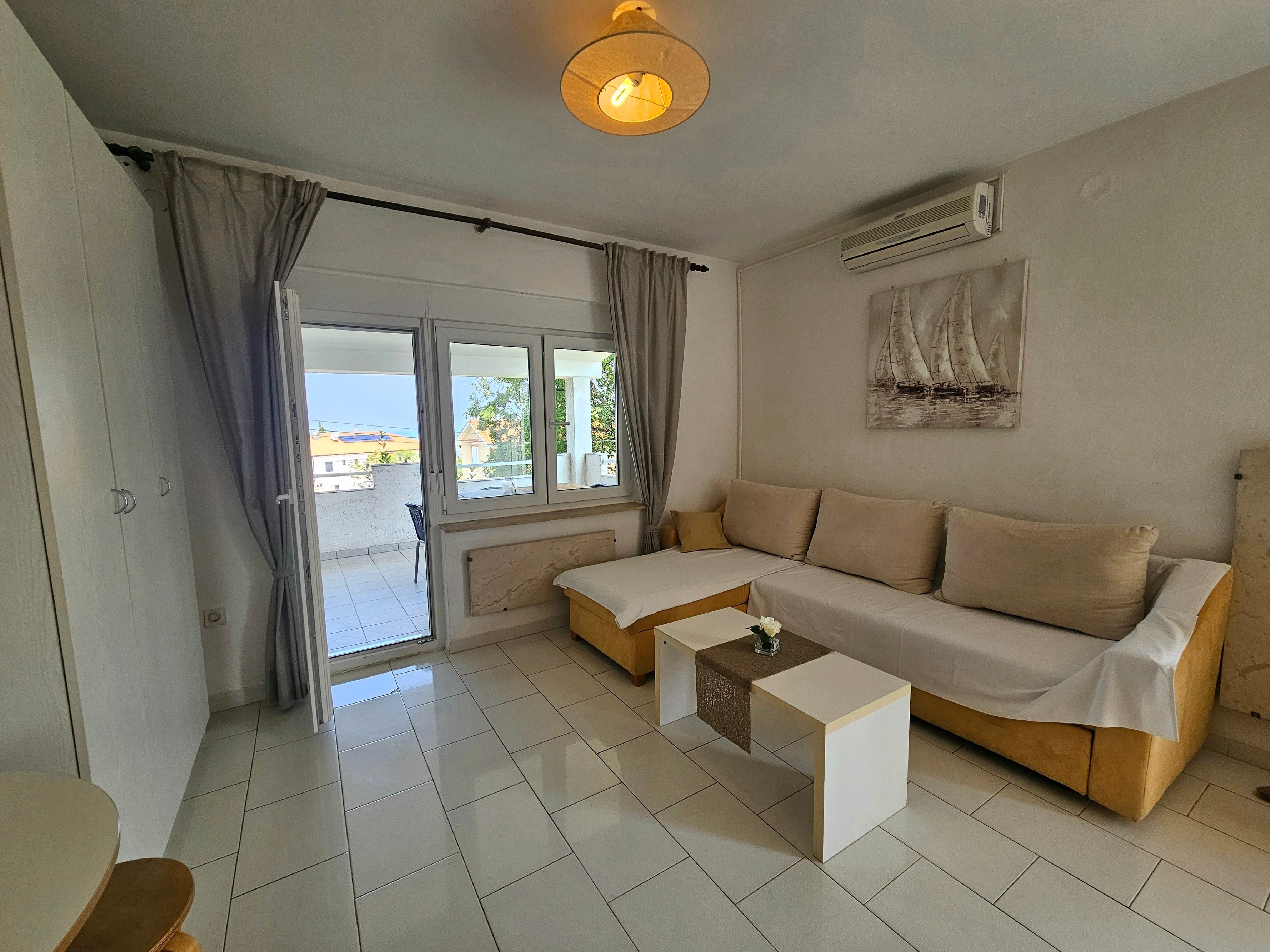 One bedroom apartment with terrace Vantačići, Krk (A-19388-a)