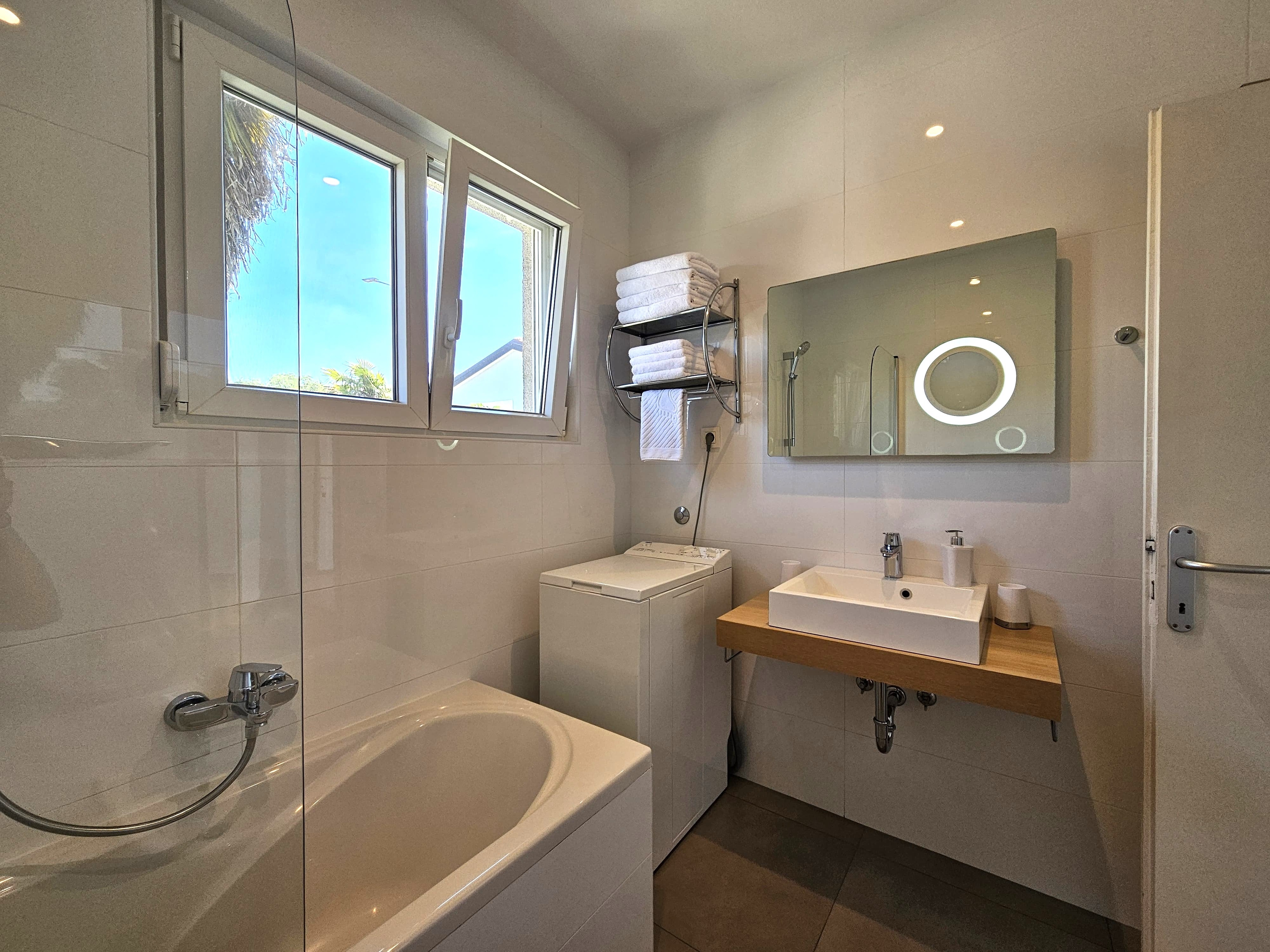 Two bedroom apartment with terrace Malinska, Krk  A-a