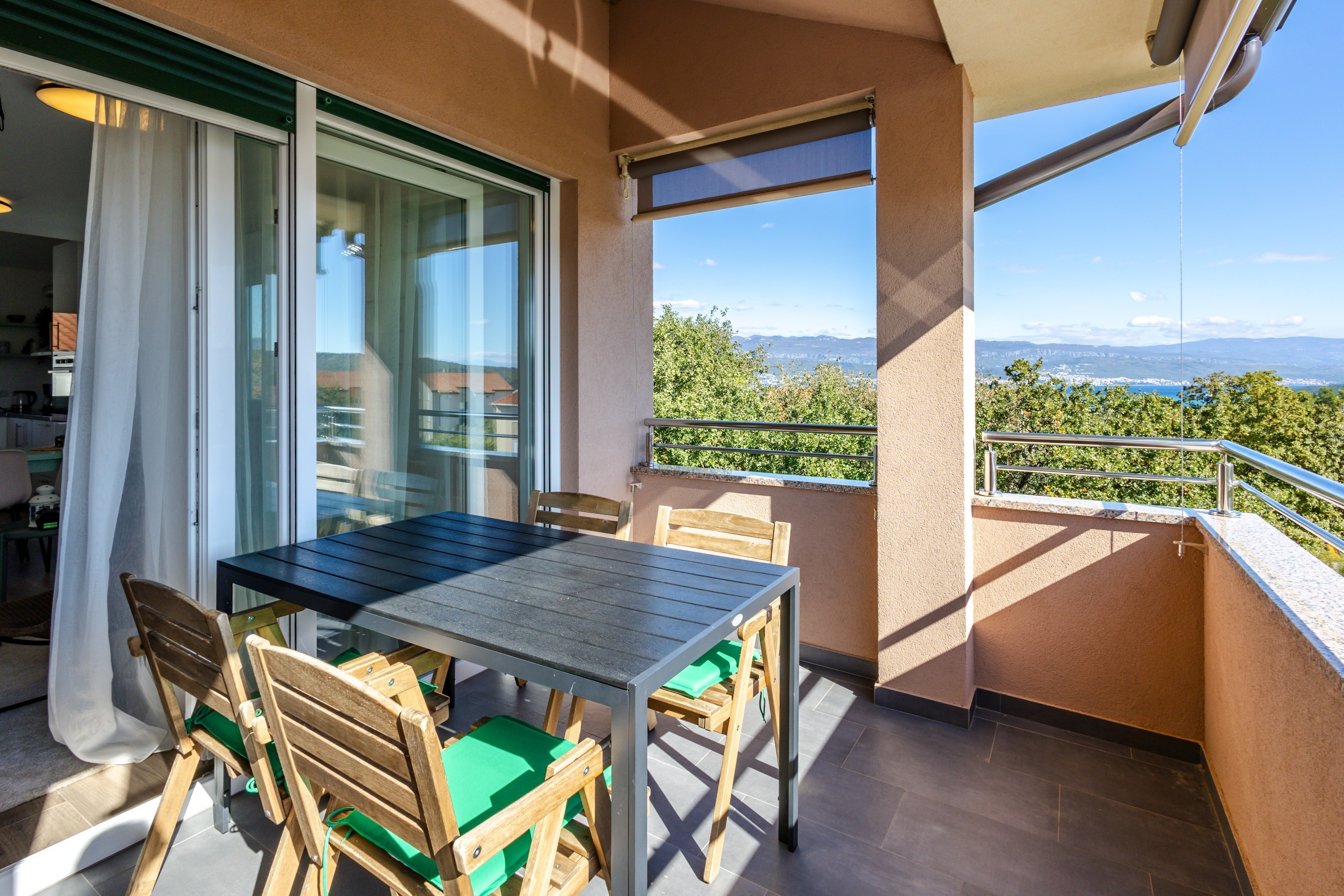 Two bedroom apartment with terrace and sea view Čižići, Krk (A-19405-a) Two bedroom apartment with terrace and sea view Čižići, Krk (A-19405-a)