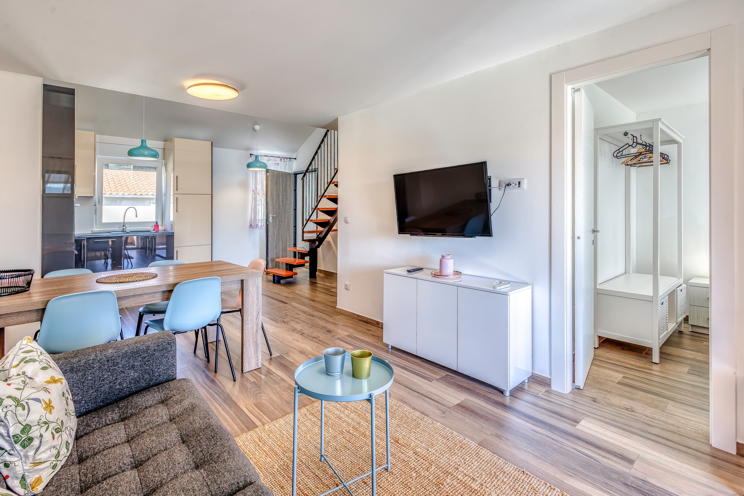 Two bedroom apartment with terrace Čižići, Krk (A-19405-b)