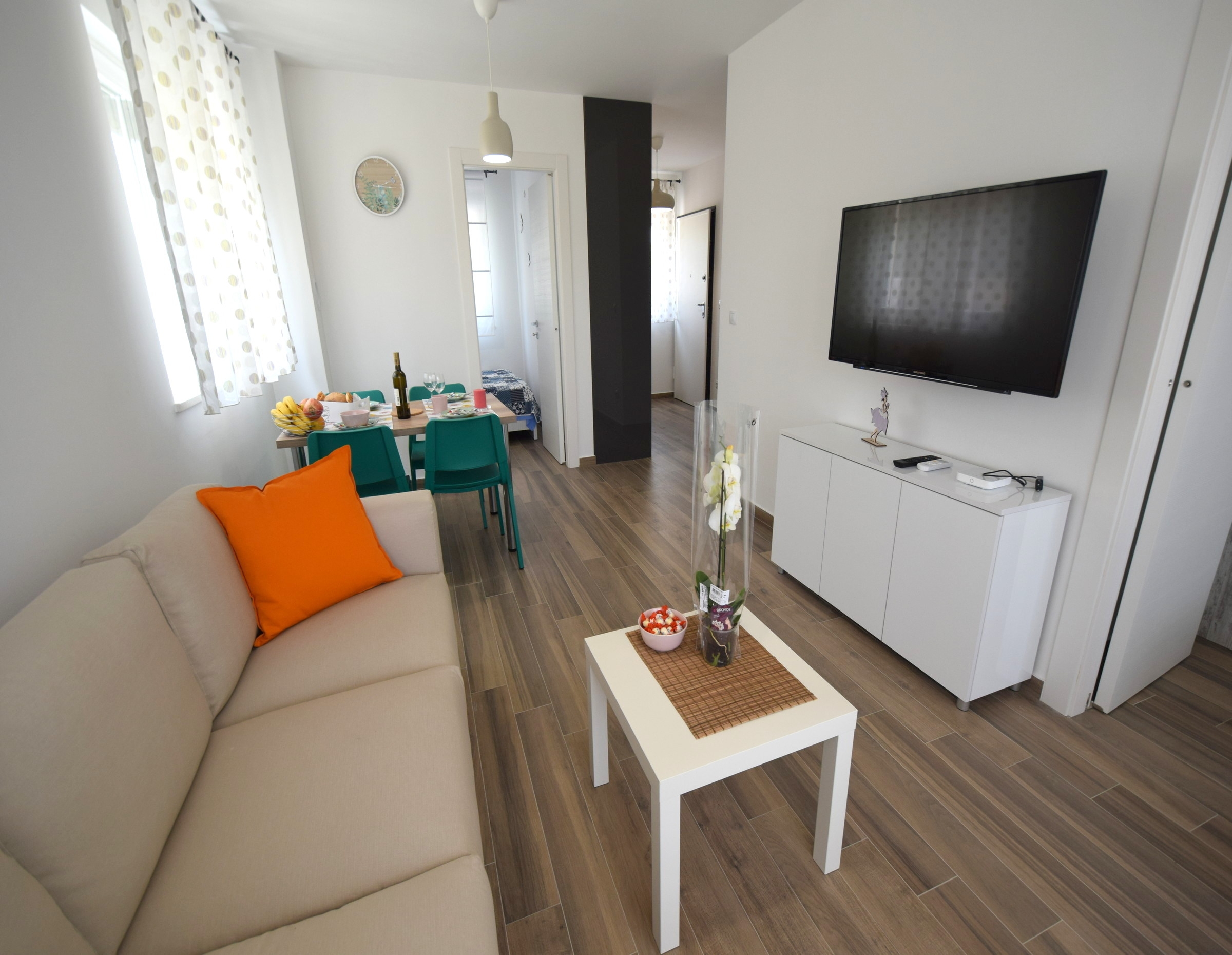 Two bedroom apartment with terrace Čižići, Krk  A-d