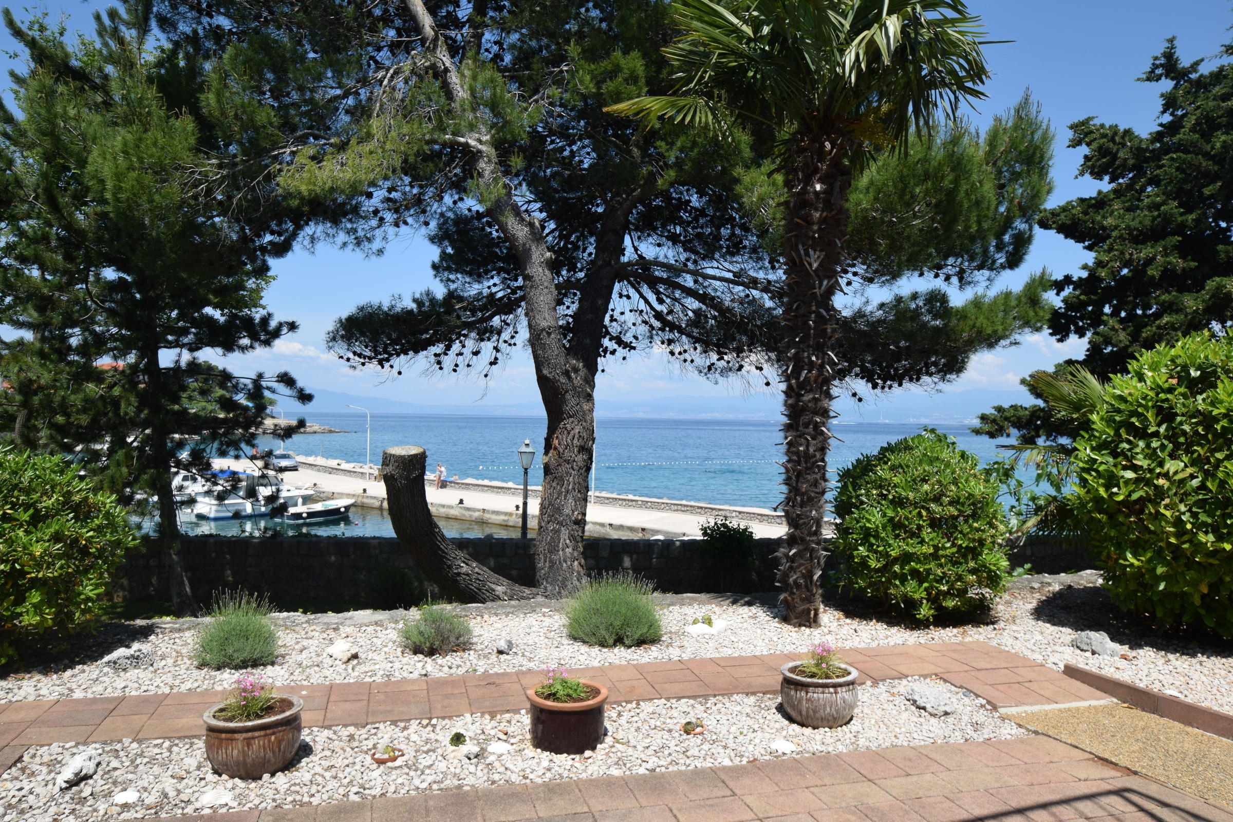 Two bedroom apartment near beach Vantačići, Krk  A-c