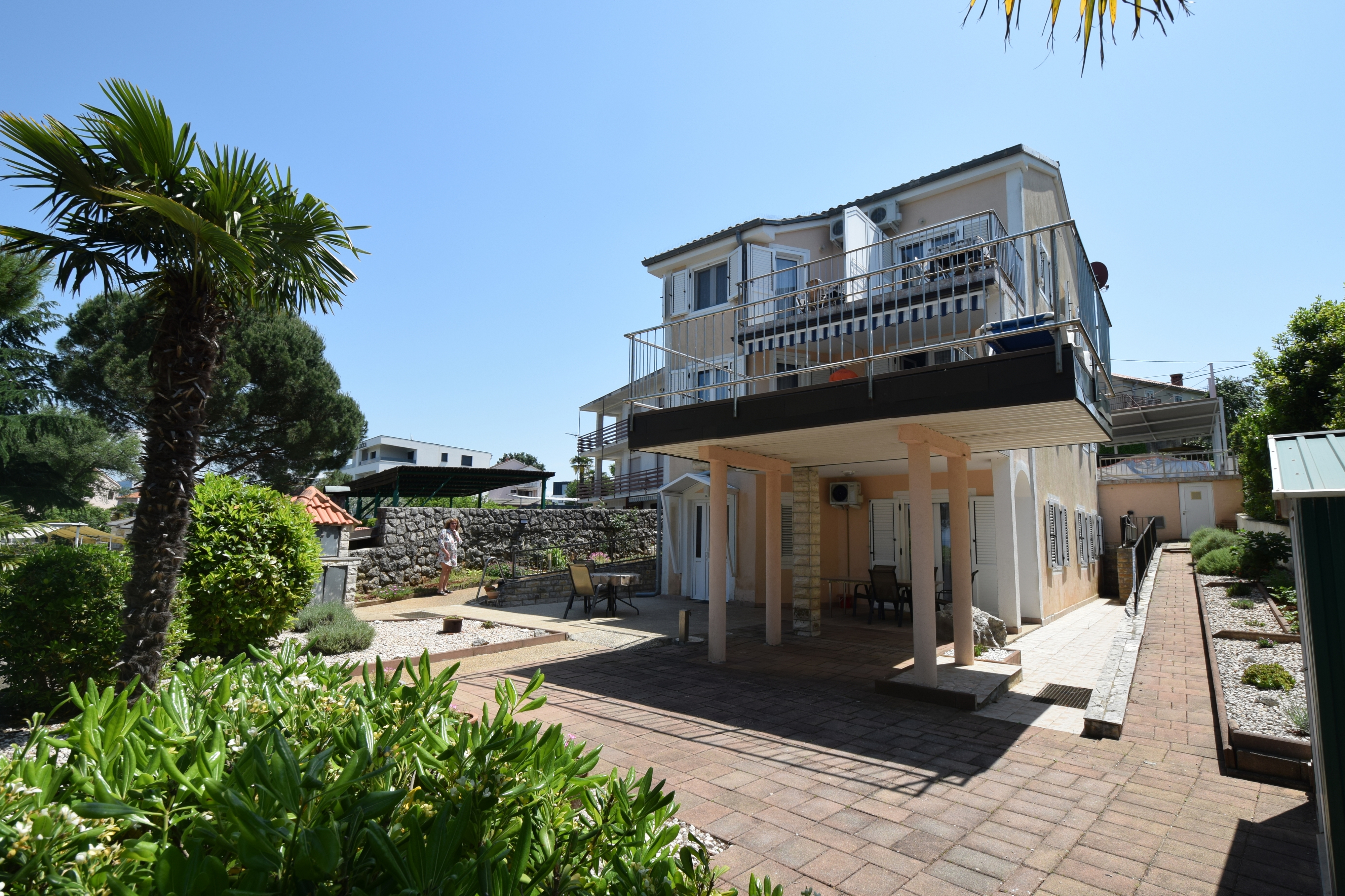 One bedroom apartment near beach Vantačići, Krk (A-19406-a) One bedroom apartment near beach Vantačići, Krk (A-19406-a)