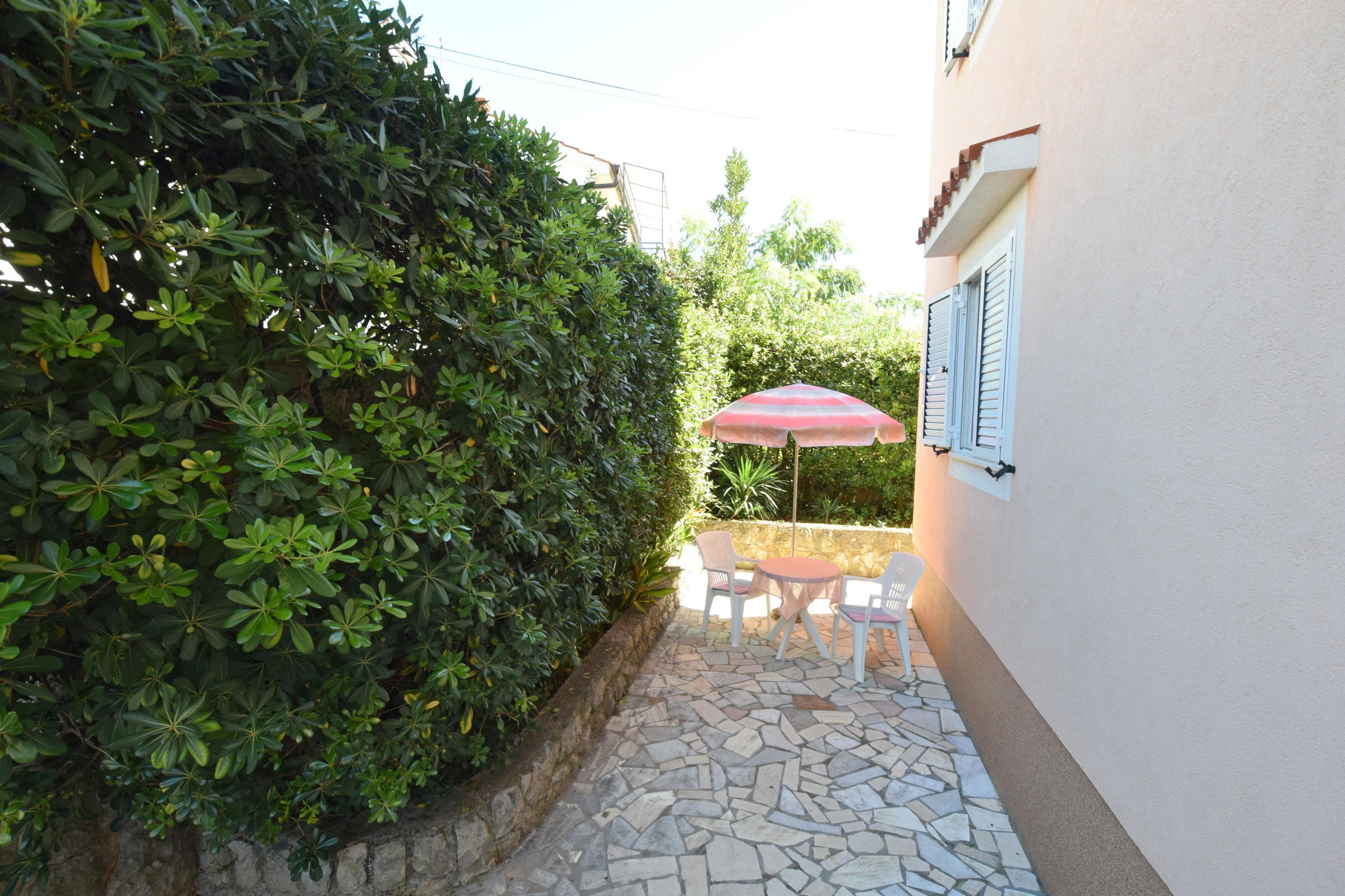 One bedroom apartment with terrace Njivice, Krk (A-19411-a)