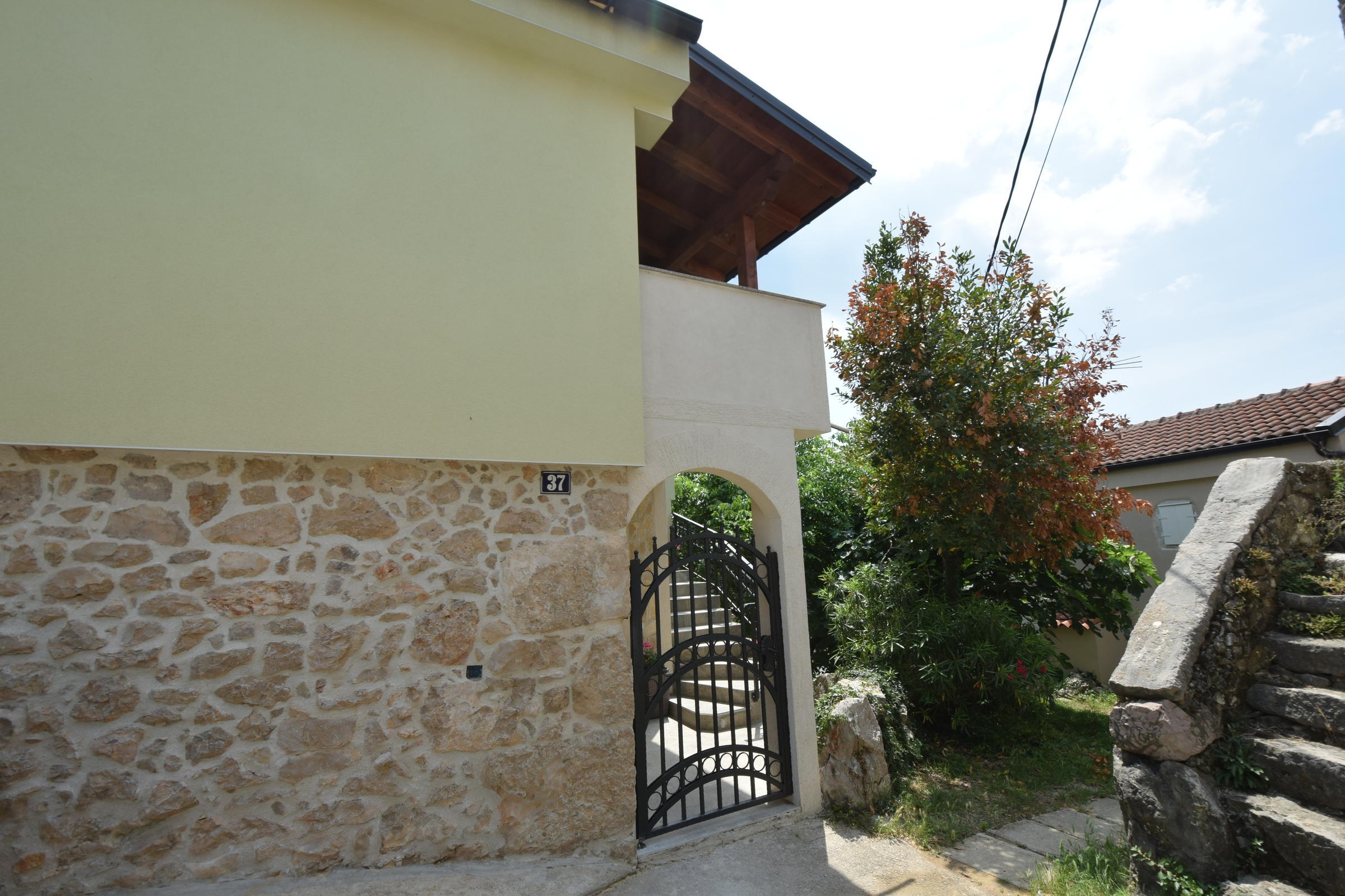 Two bedroom apartment with balcony and sea view Čižići, Krk (A-19412-b)