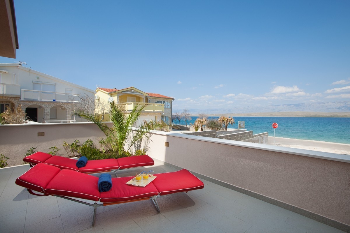 Two bedroom apartment near beach Vir  A-a