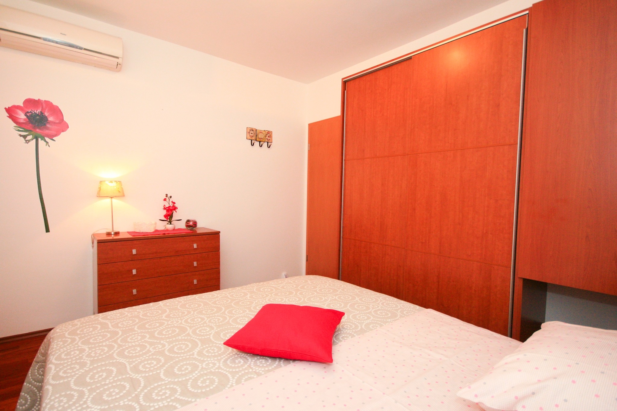 Two bedroom apartment with terrace Baška, Krk  A-b