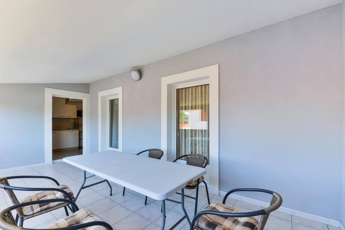 Two bedroom apartment with terrace Sabunike, Zadar (A-19430-a) Two bedroom apartment with terrace Sabunike, Zadar (A-19430-a)