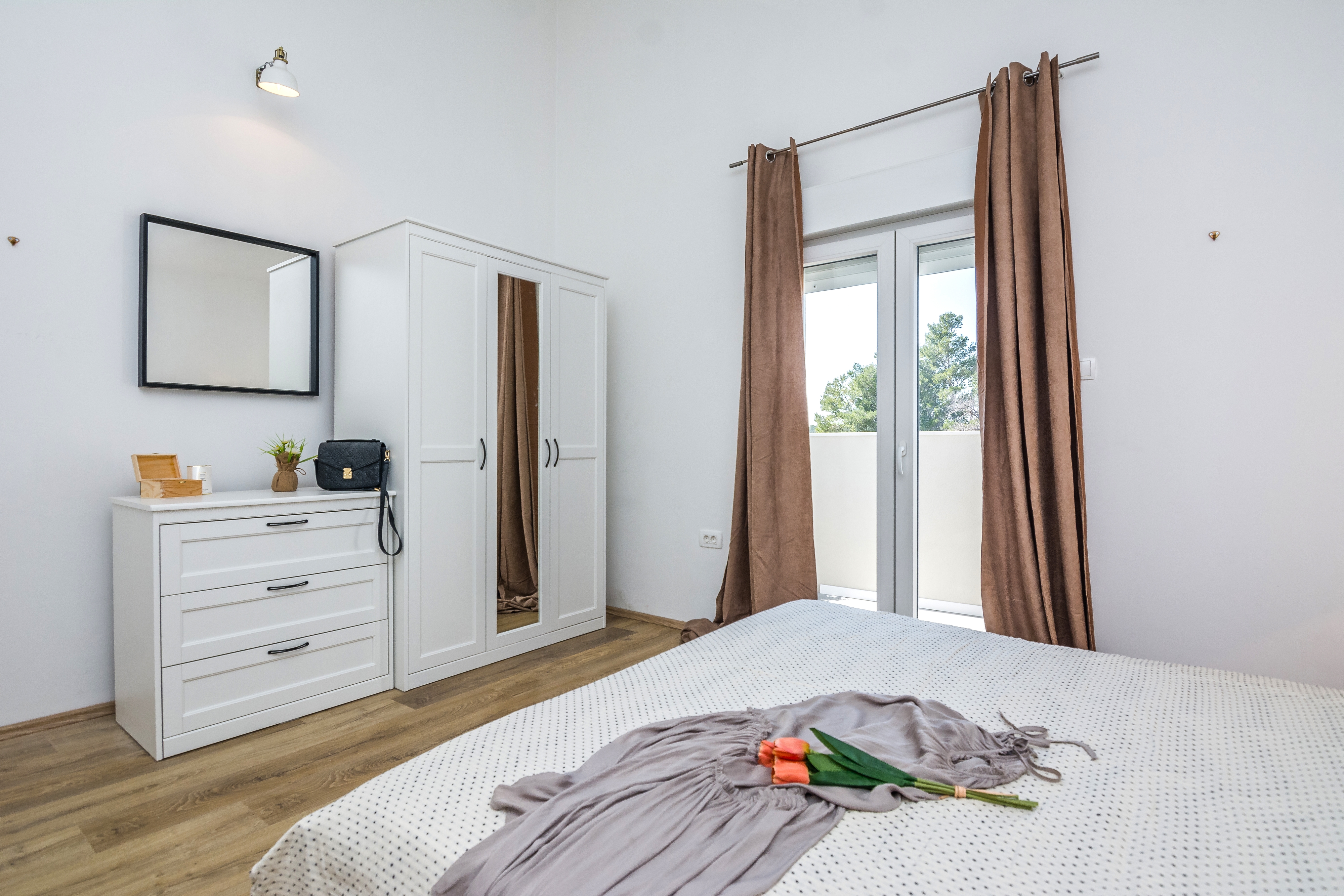 Komforna kuća s terasom Nin, Zadar  K