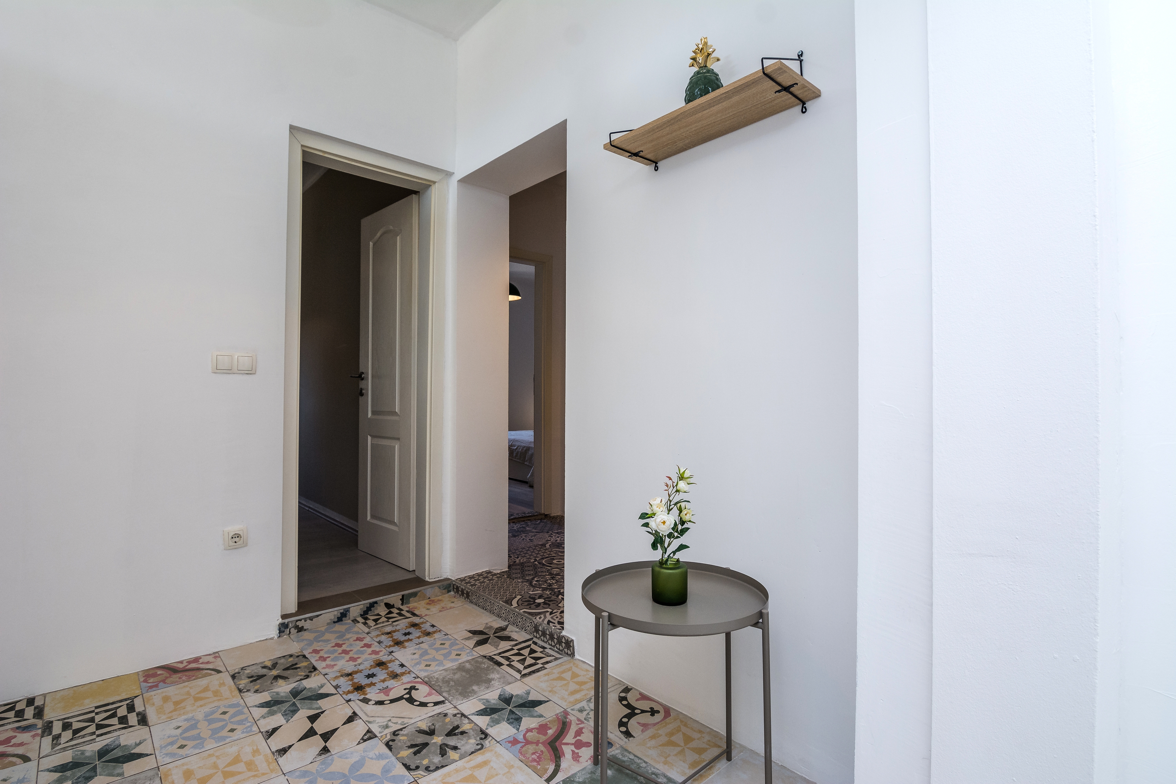 Komforna kuća s terasom Nin, Zadar  K