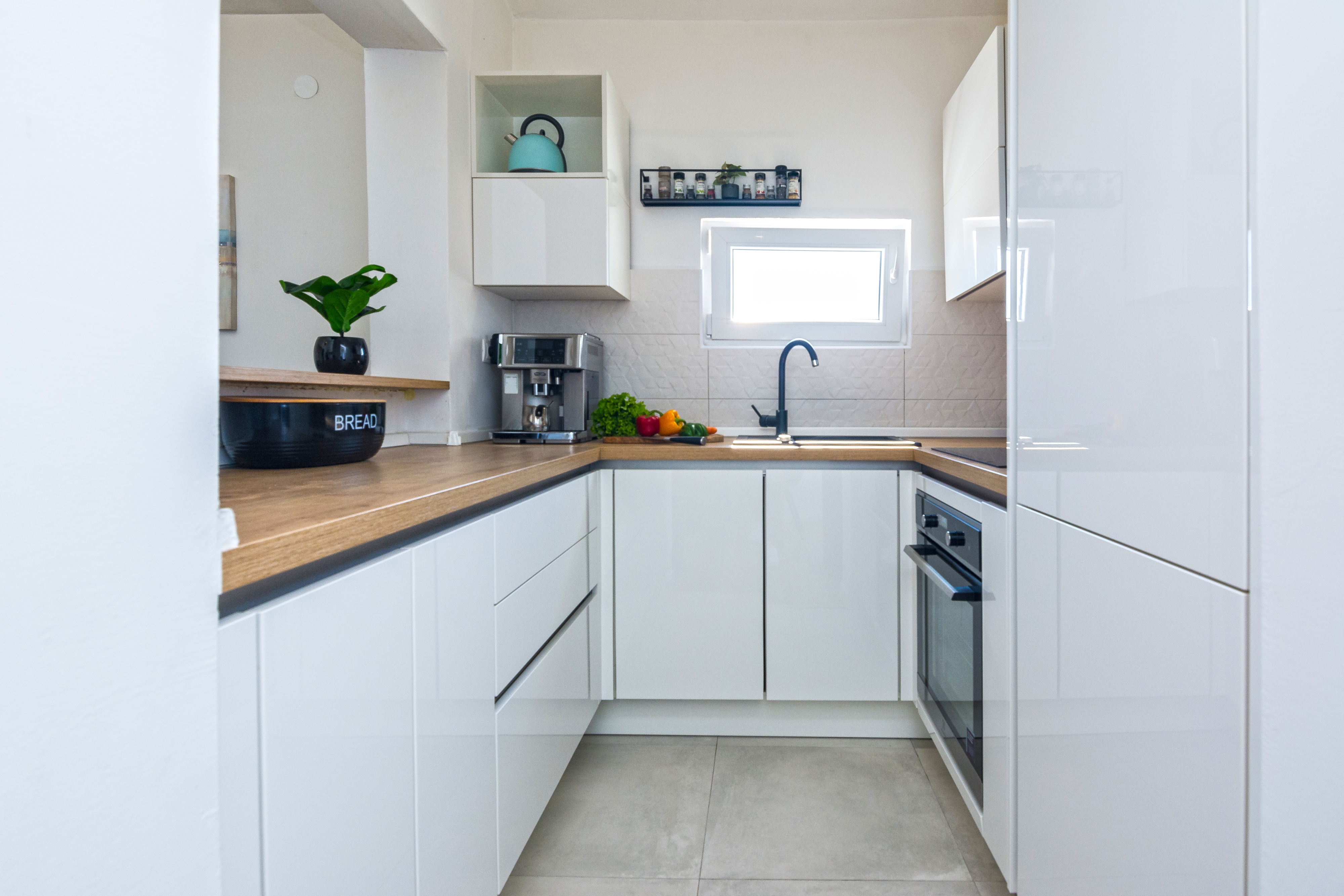 Komforna kuća s terasom Nin, Zadar  K