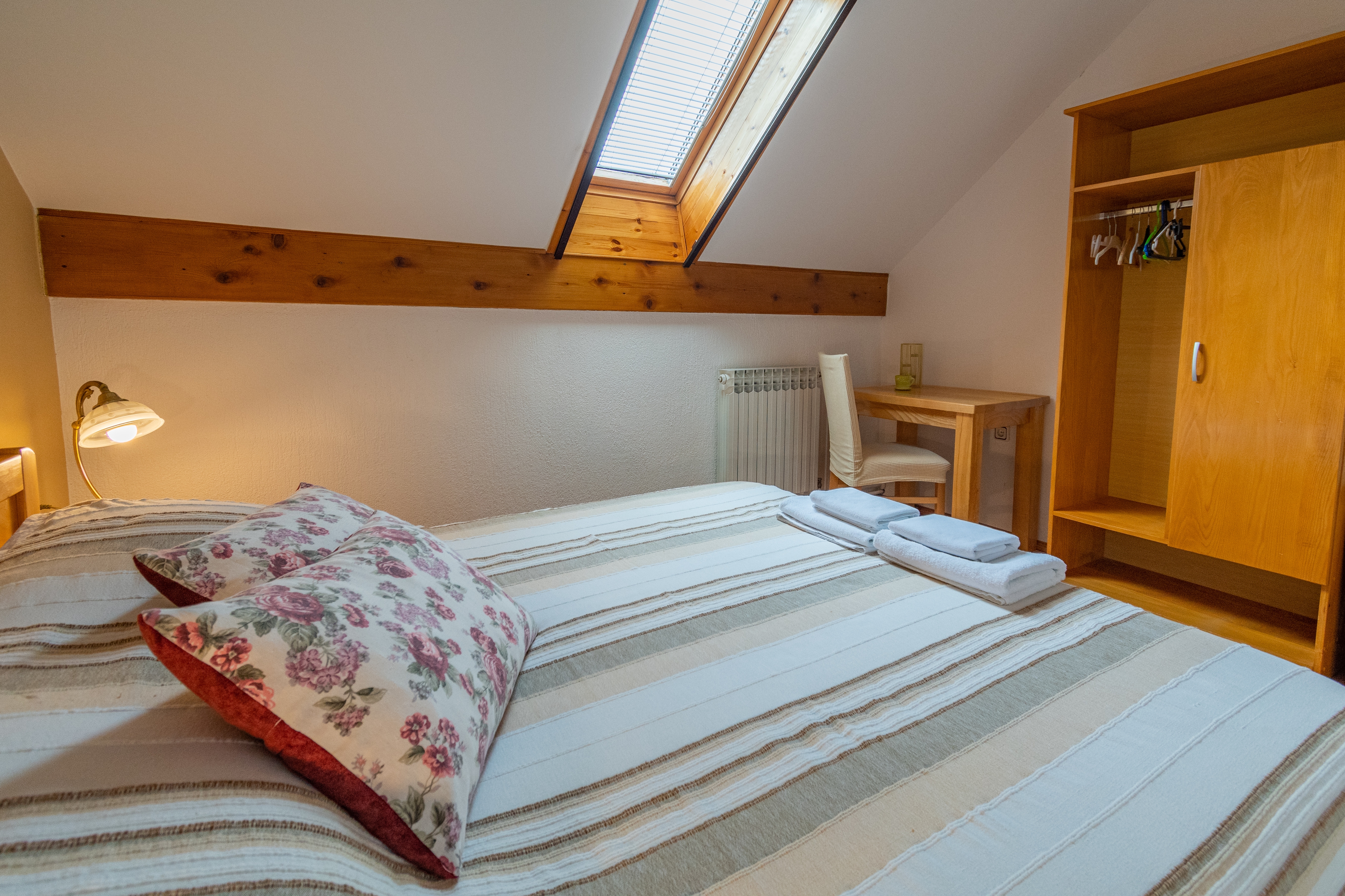 Two bedroom apartment with balcony Lipovača, Plitvice  A-a