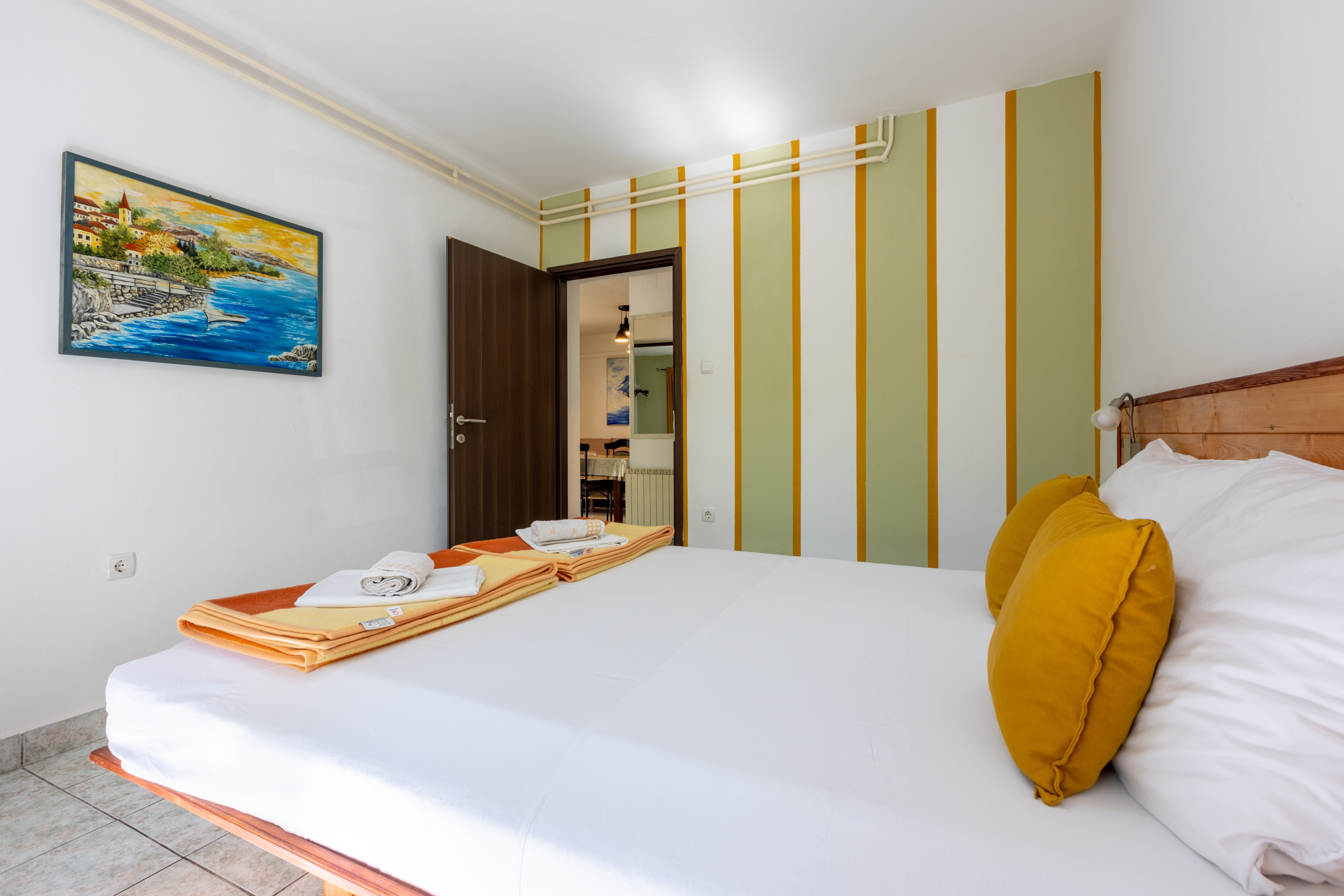 Two bedroom apartment with terrace Selce, Crikvenica  A-b
