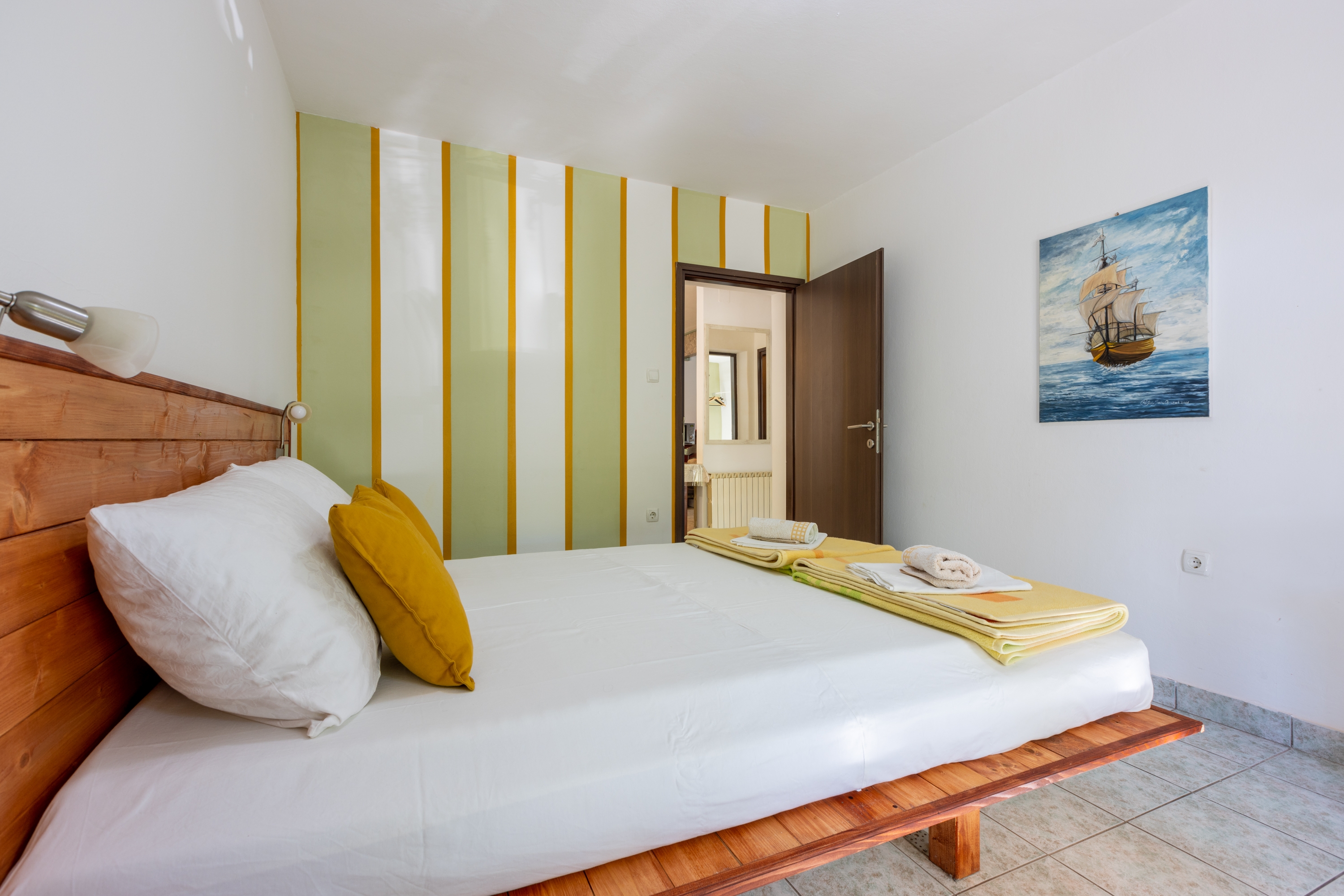 Two bedroom apartment with terrace Selce, Crikvenica  A-b