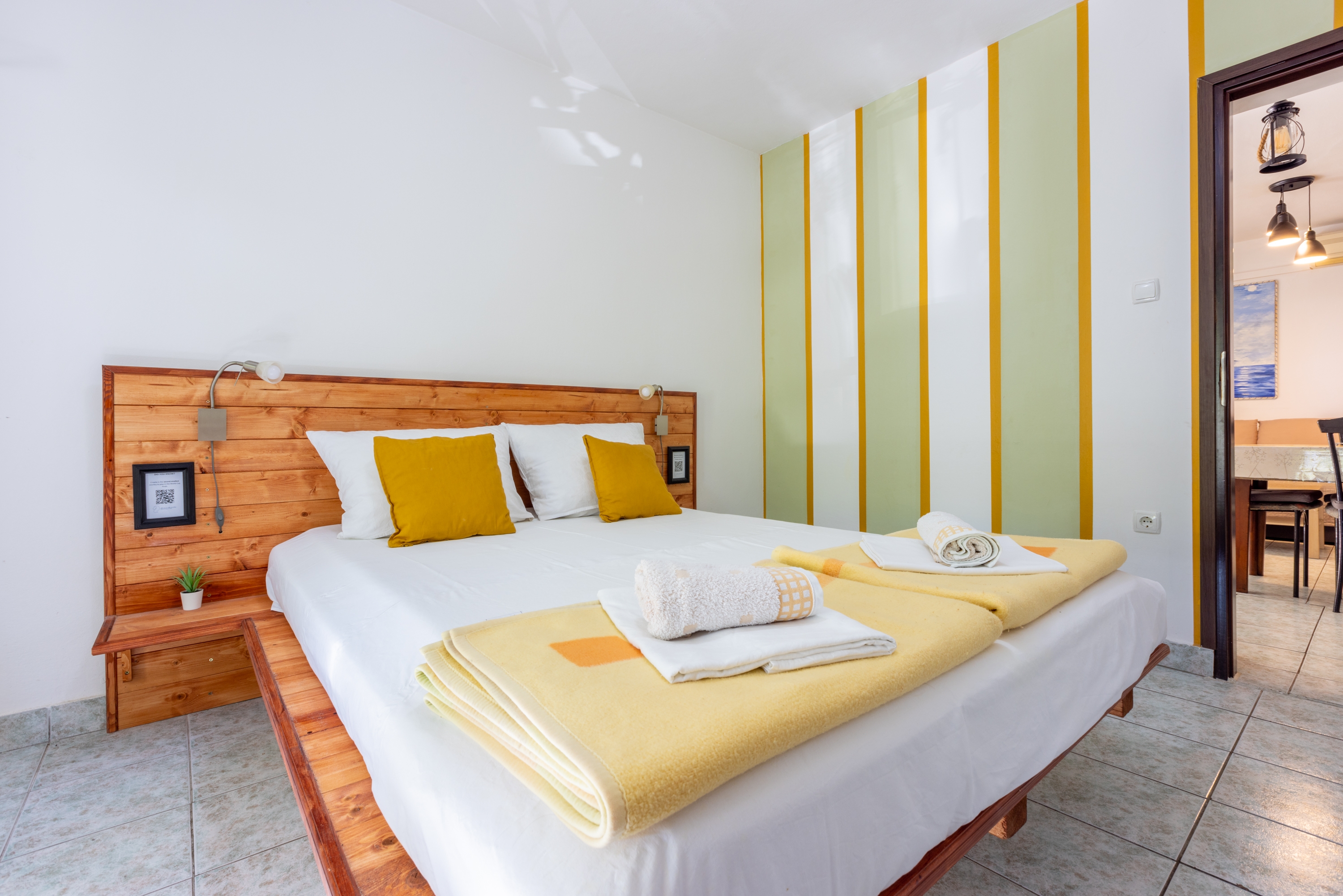 Two bedroom apartment with terrace Selce, Crikvenica  A-b