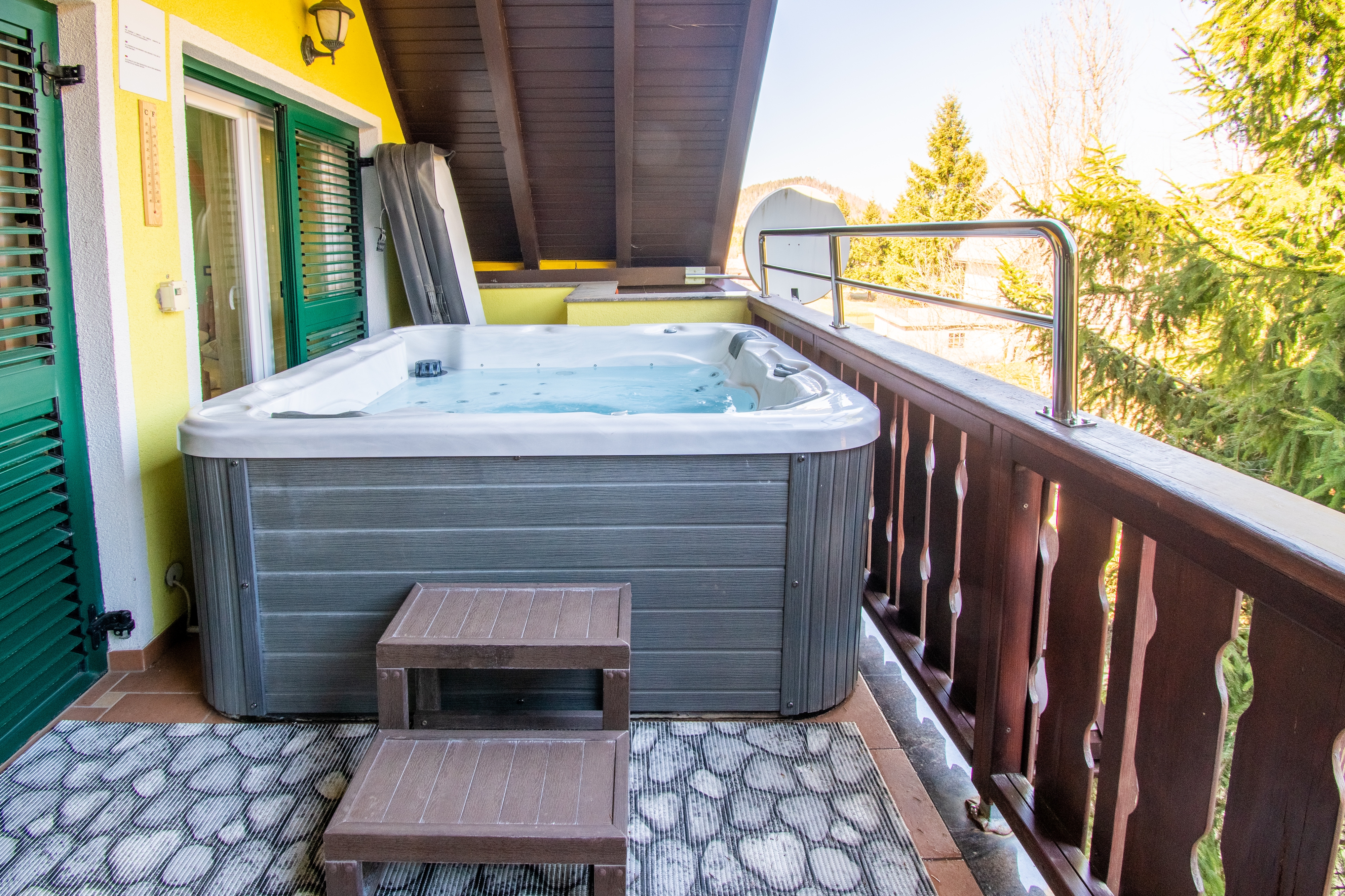 Three bedroom house with terrace Lokve, Gorski kotar  K
