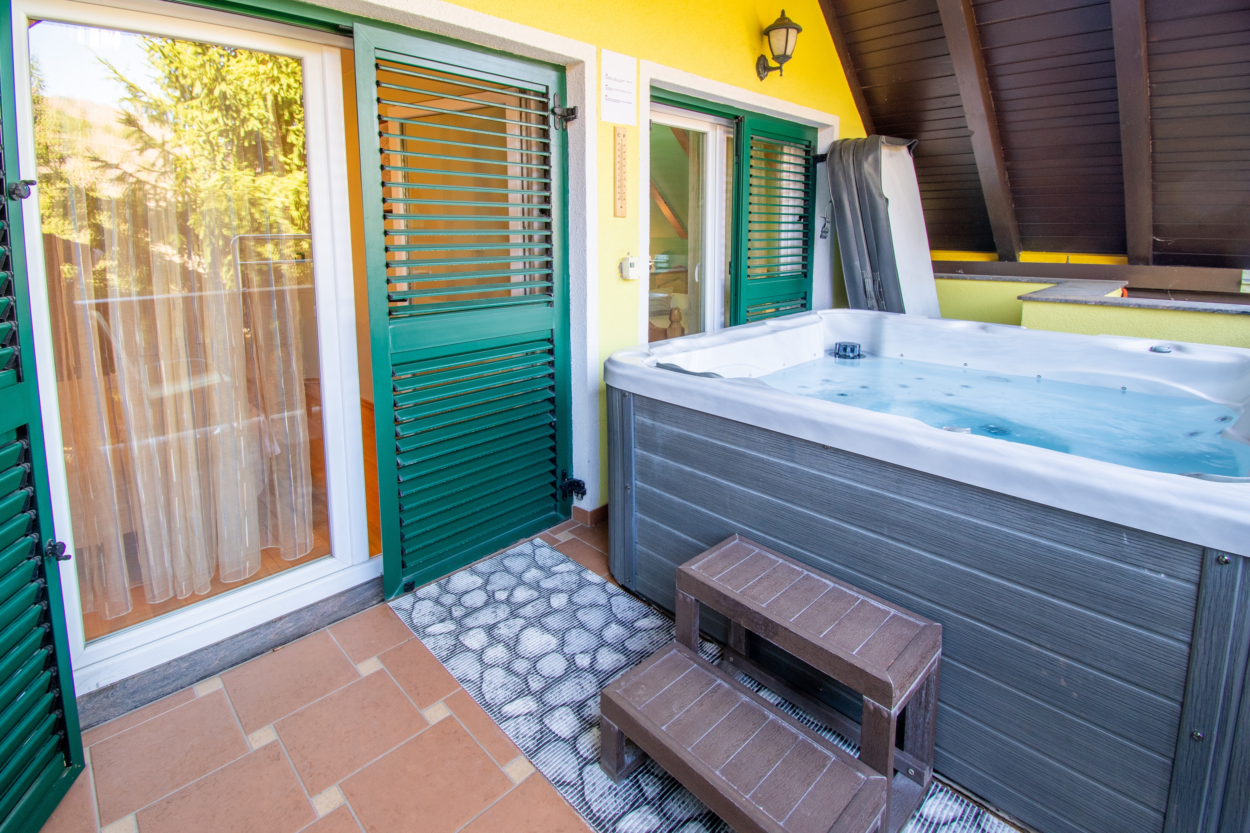 Three bedroom house with terrace Lokve, Gorski kotar  K