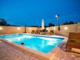 Pridraga - Cuskijaš, Novigrad, Courtyard 19461 - Vacation Rentals with pebble beach.