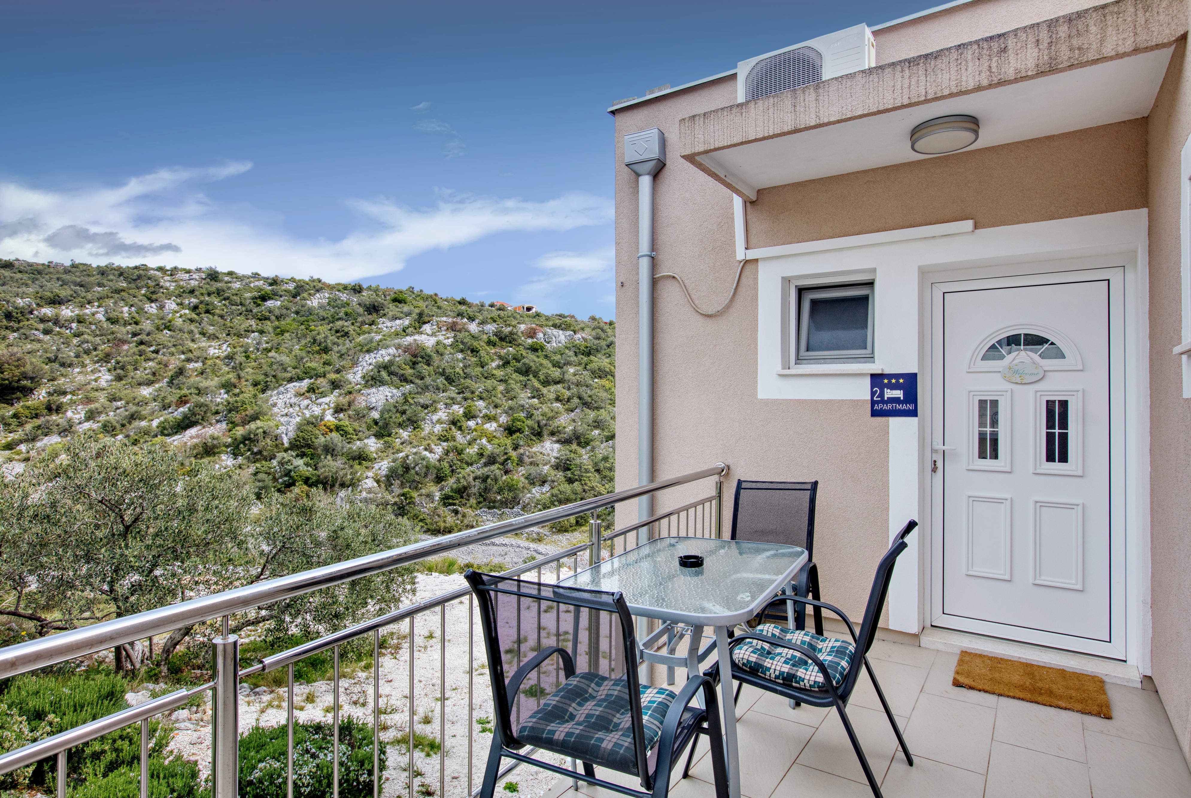 One bedroom apartment with balcony Stupin Čeline, Rogoznica  A-a