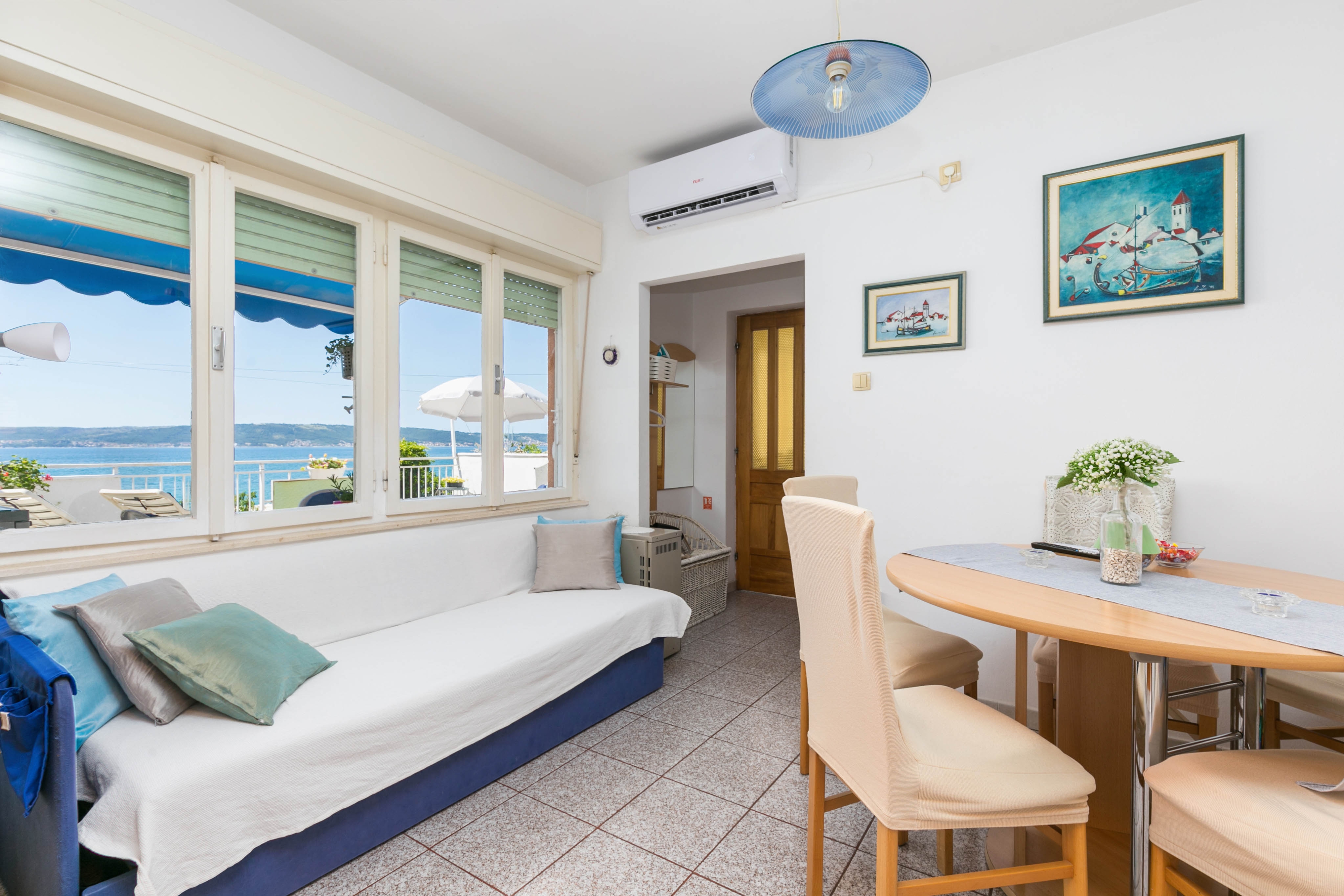 Two bedroom apartment with terrace and sea view Kaštel Stari (Kaštela) (A-19465-a) Two bedroom apartment with terrace and sea view Kaštel Stari (Kaštela) (A-19465-a)